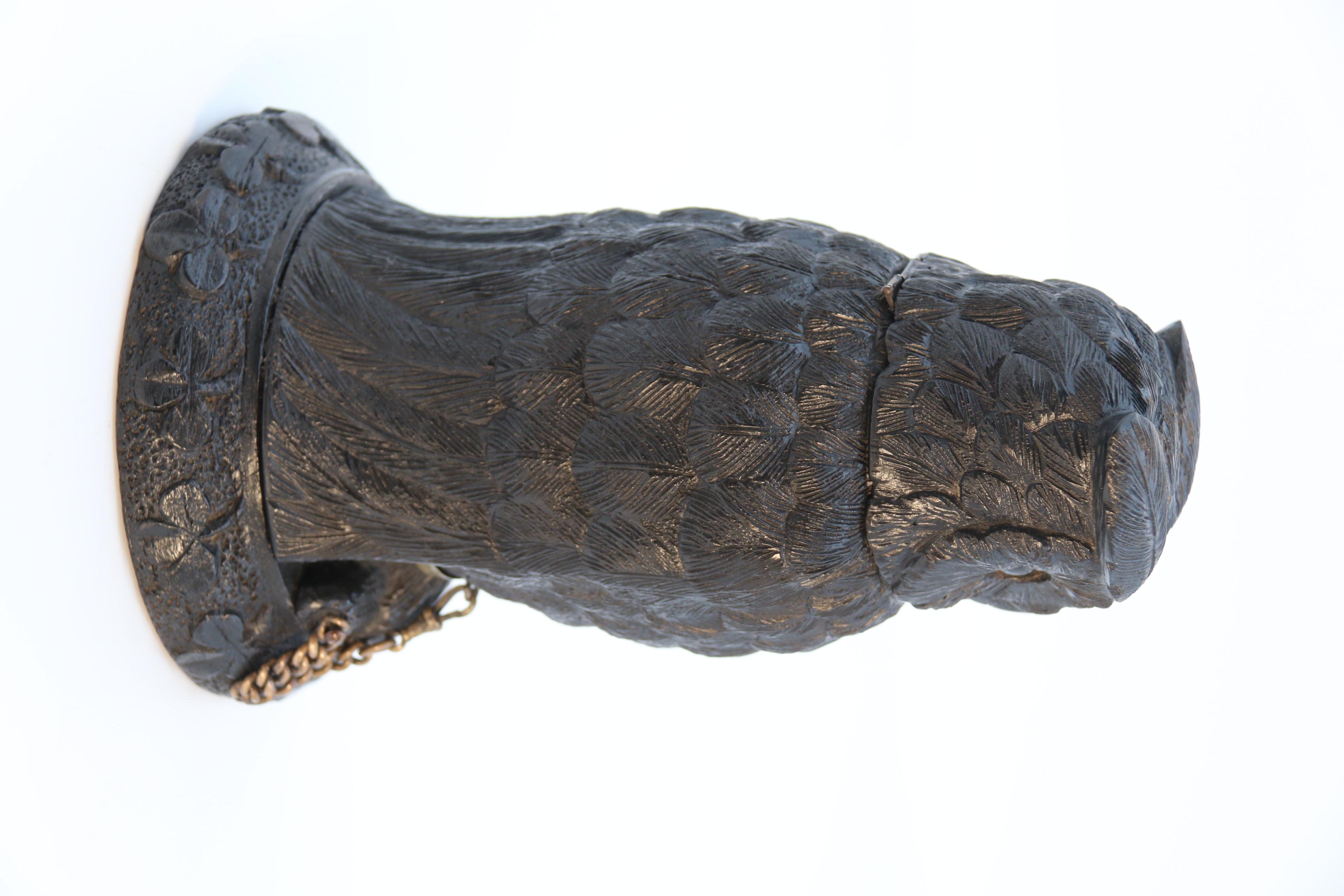 XIXe siècle Encrier irlandais sculpté à la main en forme de hibou « Cornelius Goggin » en vente