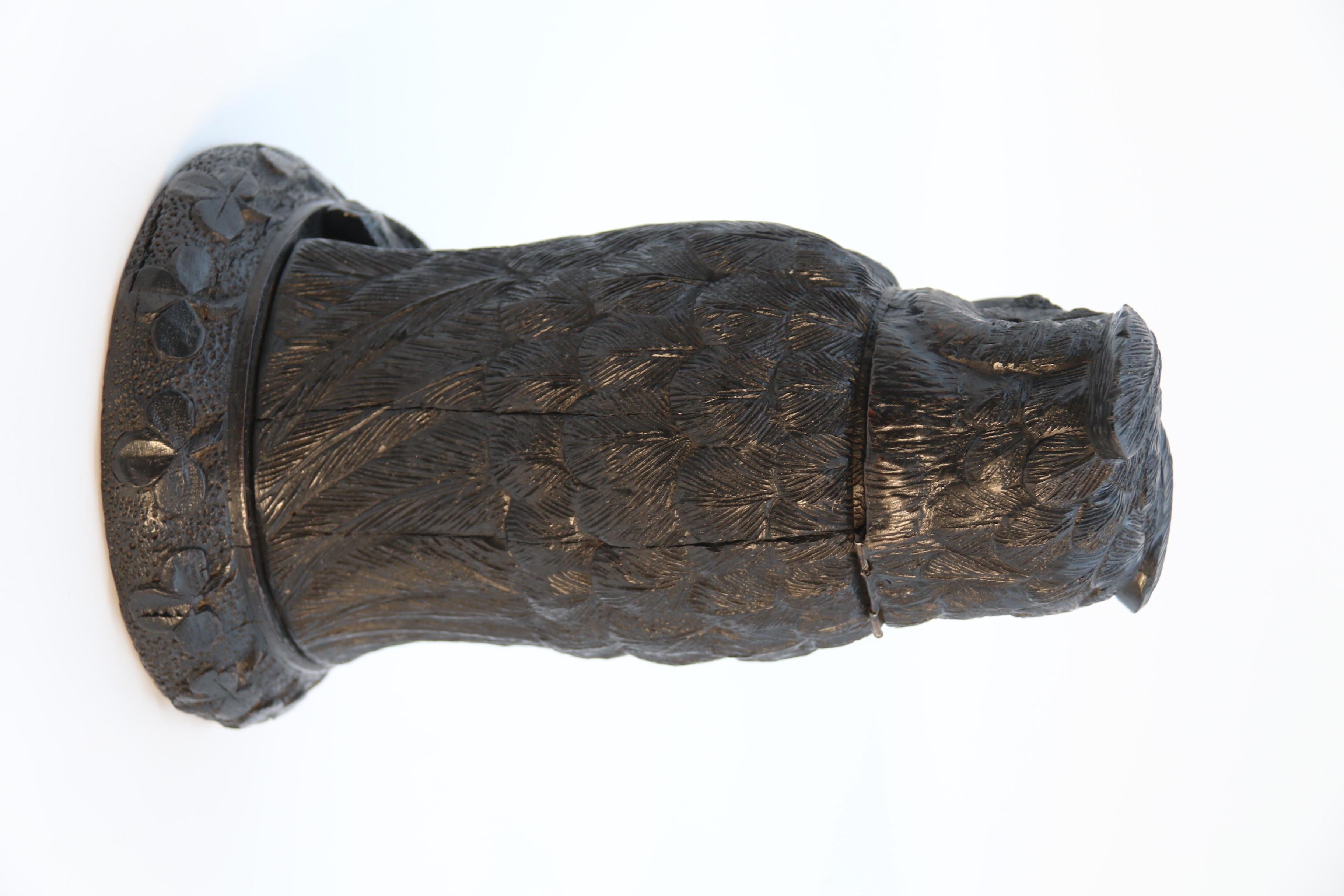 Encrier irlandais sculpté à la main en forme de hibou « Cornelius Goggin » en vente 1