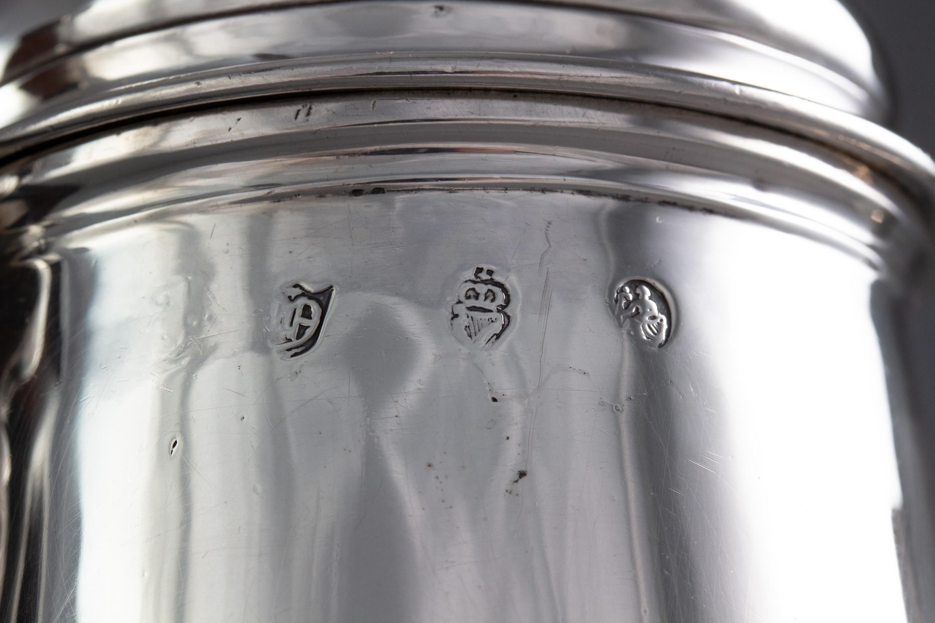 Irish George II Silver Coffee Pot, Dublin 1732 In Good Condition In Cornwall, GB