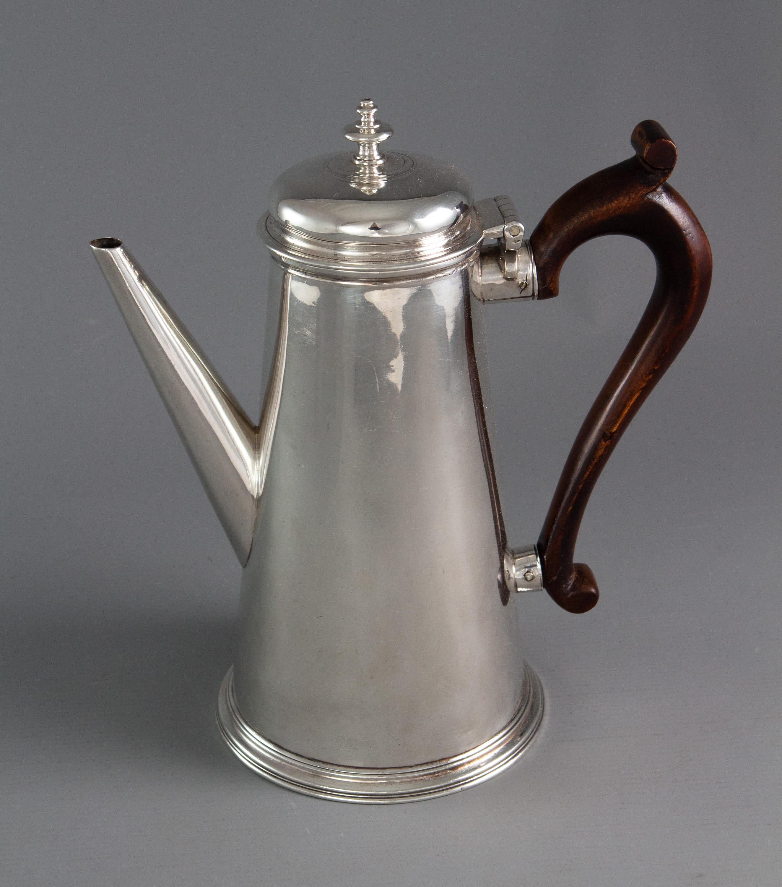 Mid-18th Century Irish George II Silver Coffee Pot, Dublin 1732