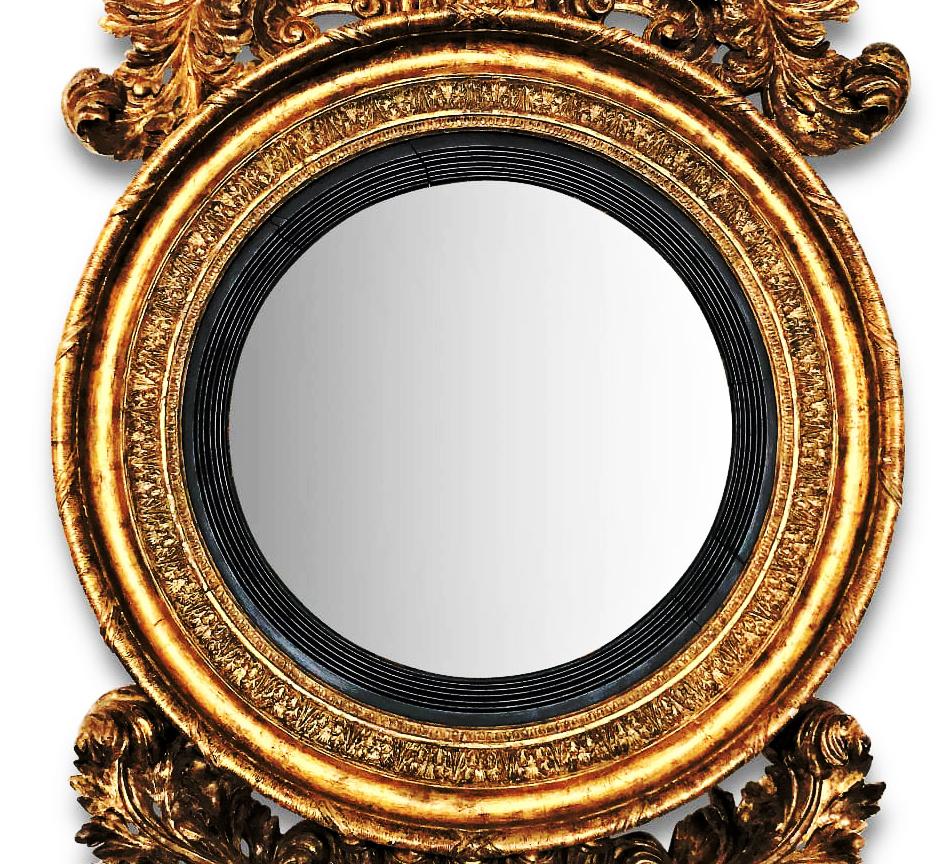 Irish George IV Gilt Wood Convex Mirror In Good Condition For Sale In Dublin, GB