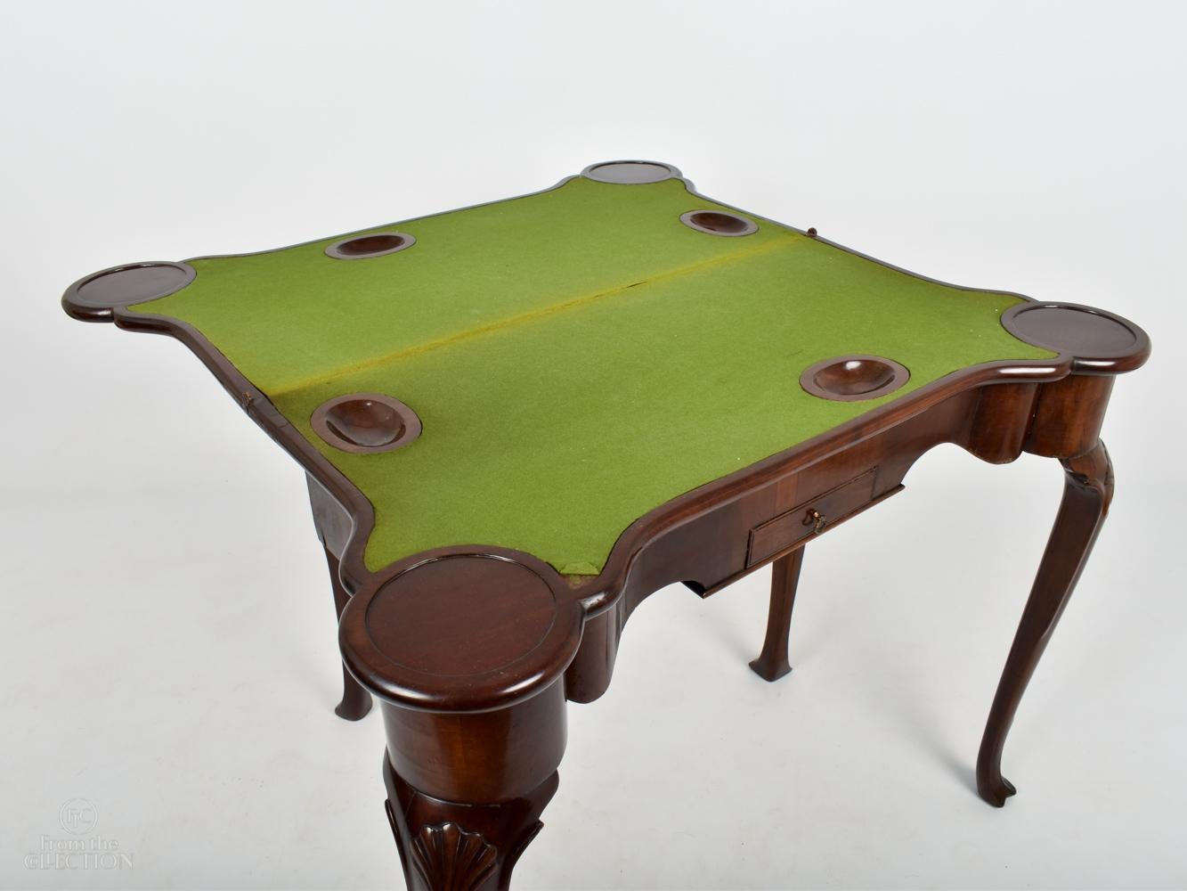 Irish Mahogany Fold-Out Games Table, George III Period circa 1780 For Sale 3