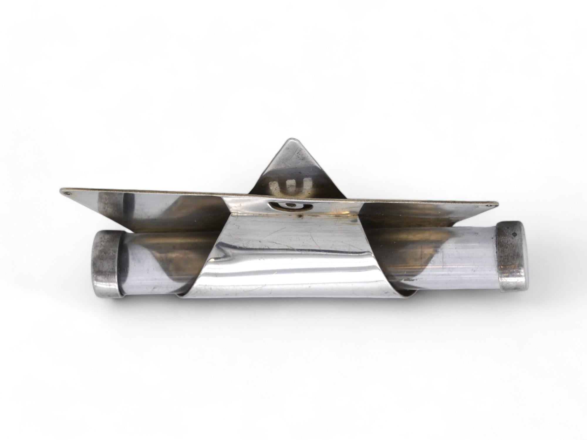 Una caja de Mezuzah israelí de Noam, circa 2000. Judaica en Bueno estado para la venta en New York, NY
