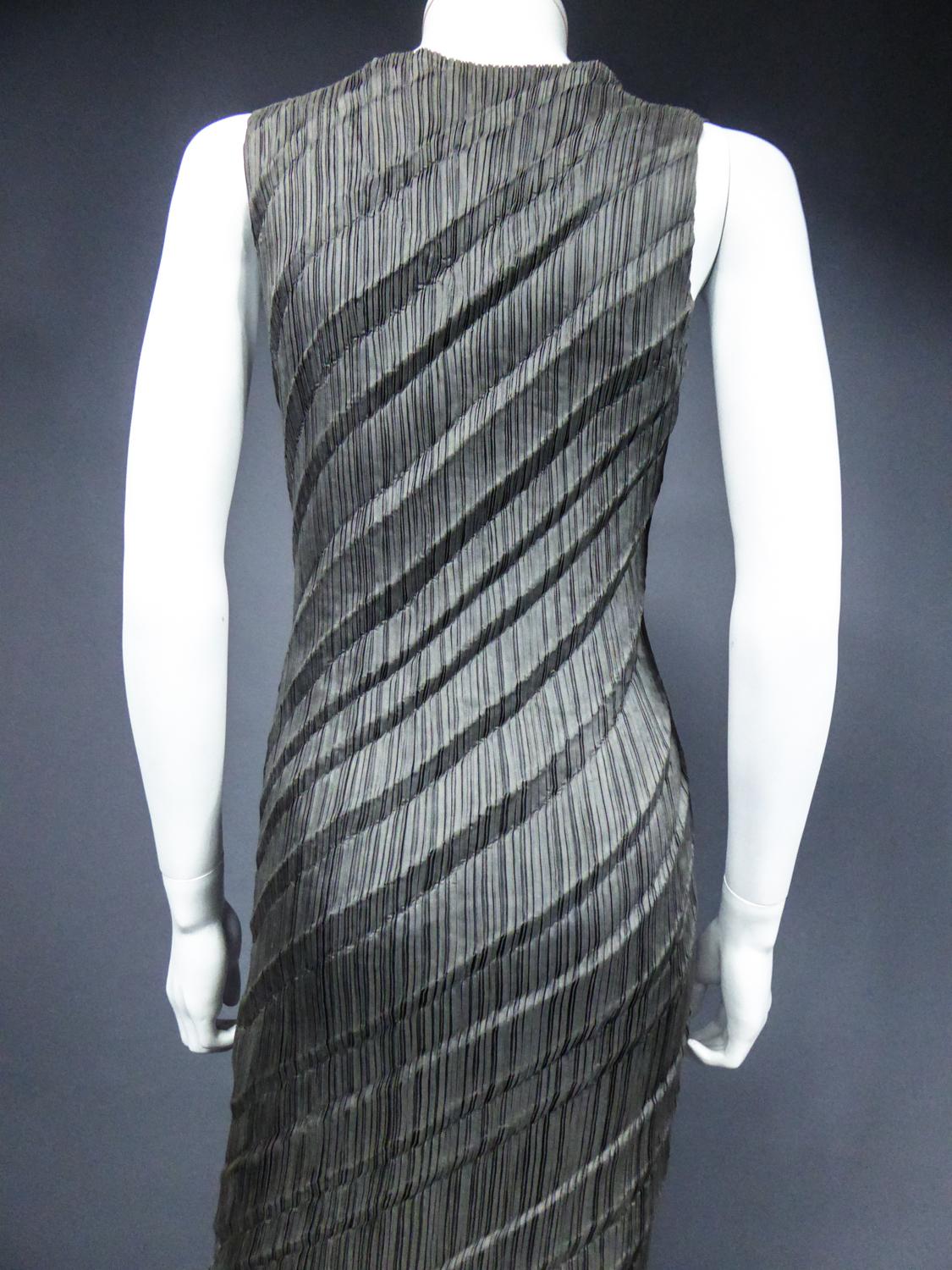 An Issey Miyake Pleated Set numbered M57-FG810 and M57-FH827 Circa 1990 9