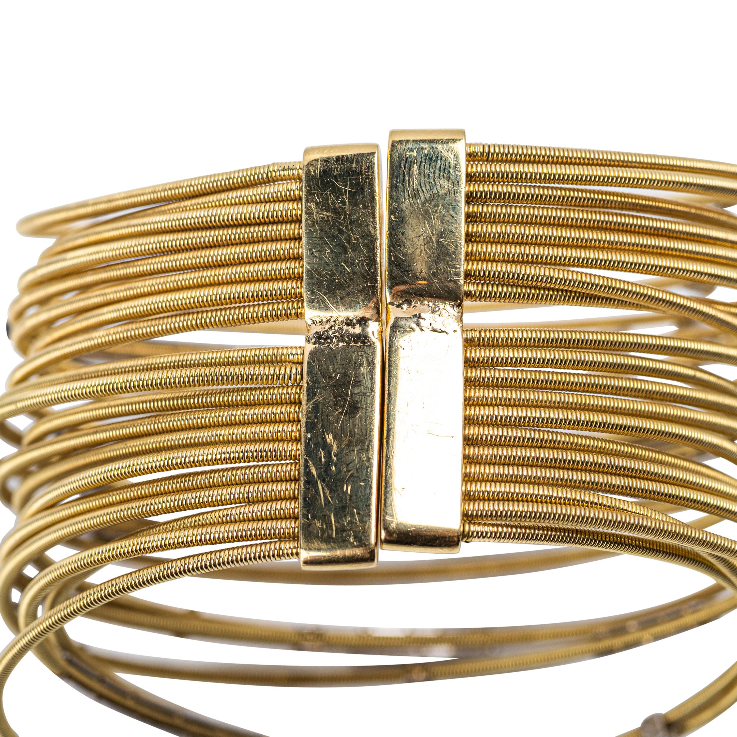 Round Cut An Italian 18 Karat Gold and Diamond Expandable Bracelet, Signed 2324 AL For Sale
