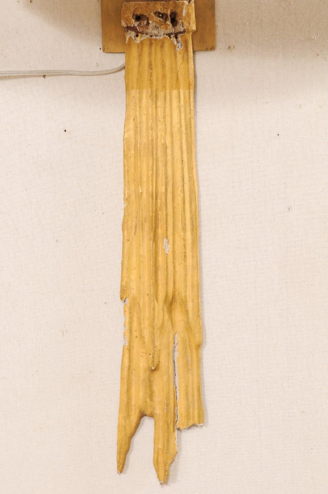 Italian 18th Century Gilt Sun Ray Fragment Custom Sconce with Half Shade In Good Condition For Sale In Atlanta, GA