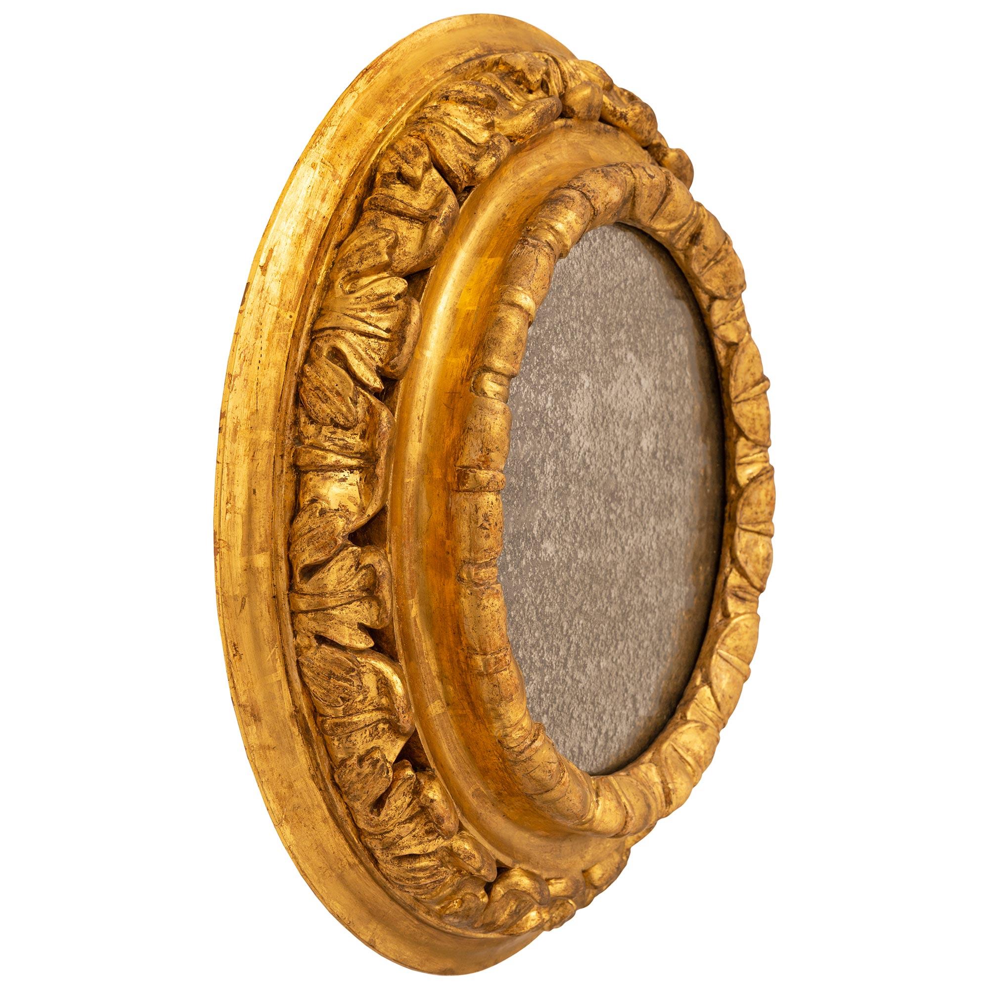 Baroque Miroir italien en bois doré d'époque baroque du 18ème siècle en vente