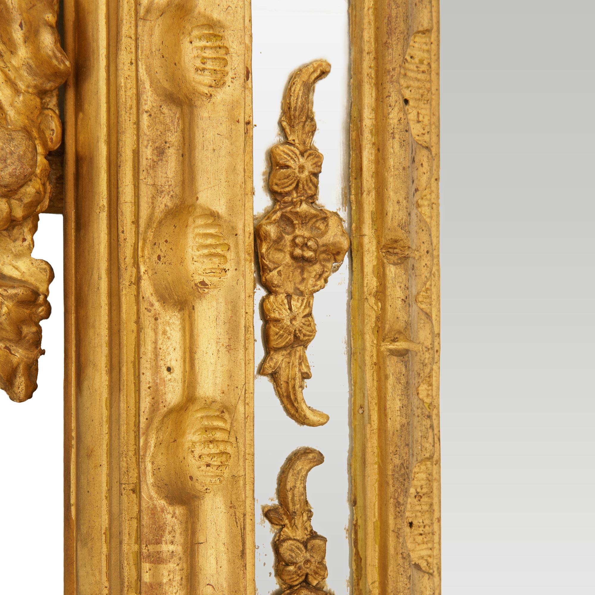 An Italian 18th century Louis XIV Period Giltwood mirror For Sale 3