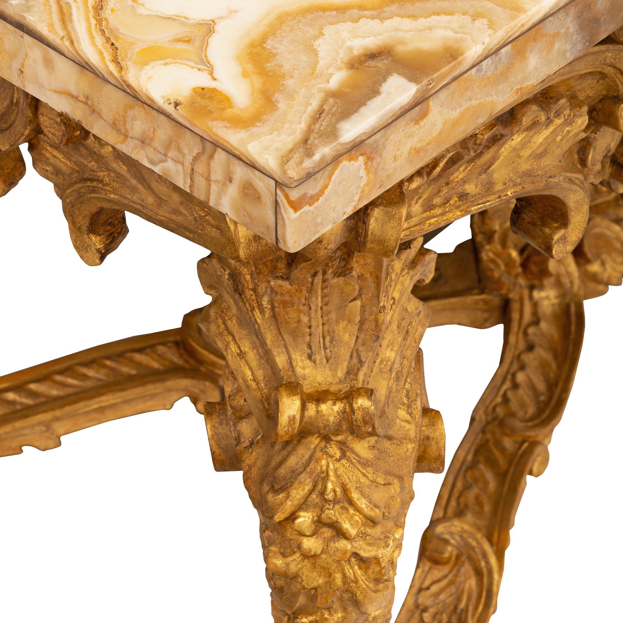 Co. italienne du 18ème siècle d'époque Louis XV en bois doré et marbre Fiorito d'albâtre en vente 1