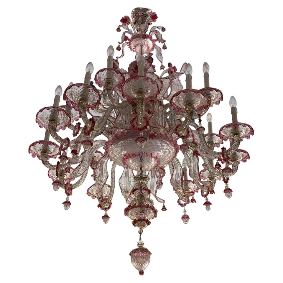 Lustre à 16 bras en verre de Murano et polychrome à plusieurs niveaux, Italie, 19/20e siècle