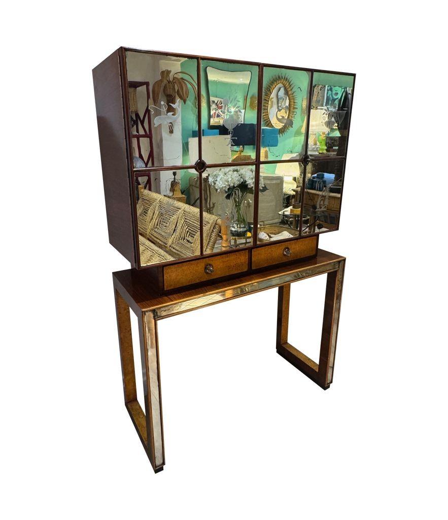 An Italian 1940s mirrored maple wood bar cabinet by Osvaldo Borsani For Sale 11