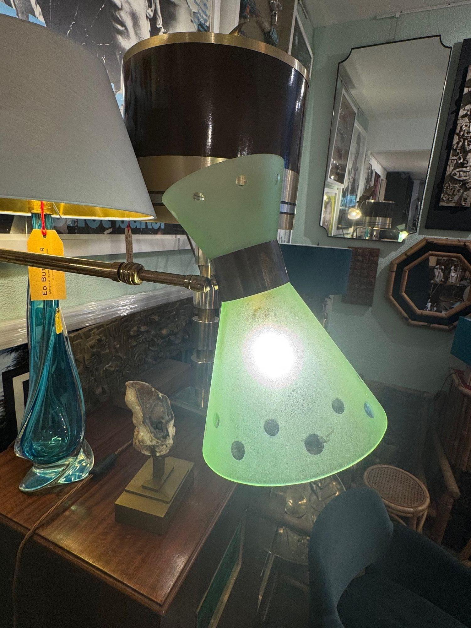 Applique de lecture télescopique italienne des années 1950 en laiton et verre en vente 14