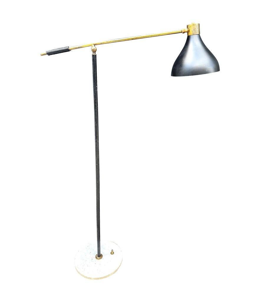 Lampada da terra regolabile in marmo, ottone e smalto nero, Stilux, anni '60. in vendita 2