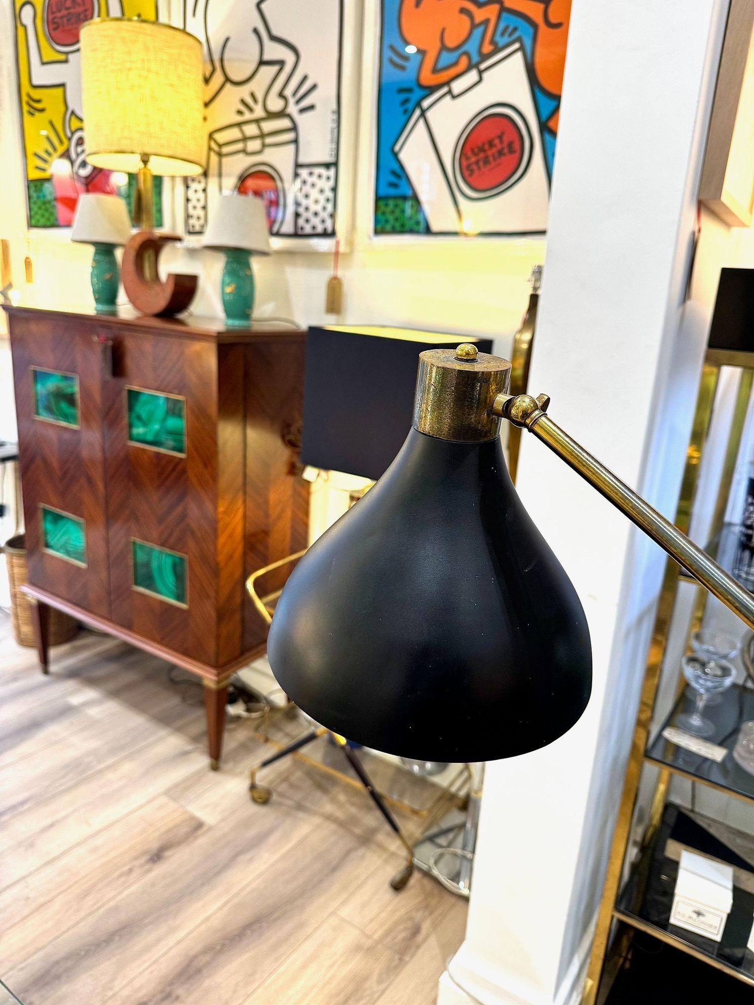 Lampada da terra regolabile in marmo, ottone e smalto nero, Stilux, anni '60. in vendita 3