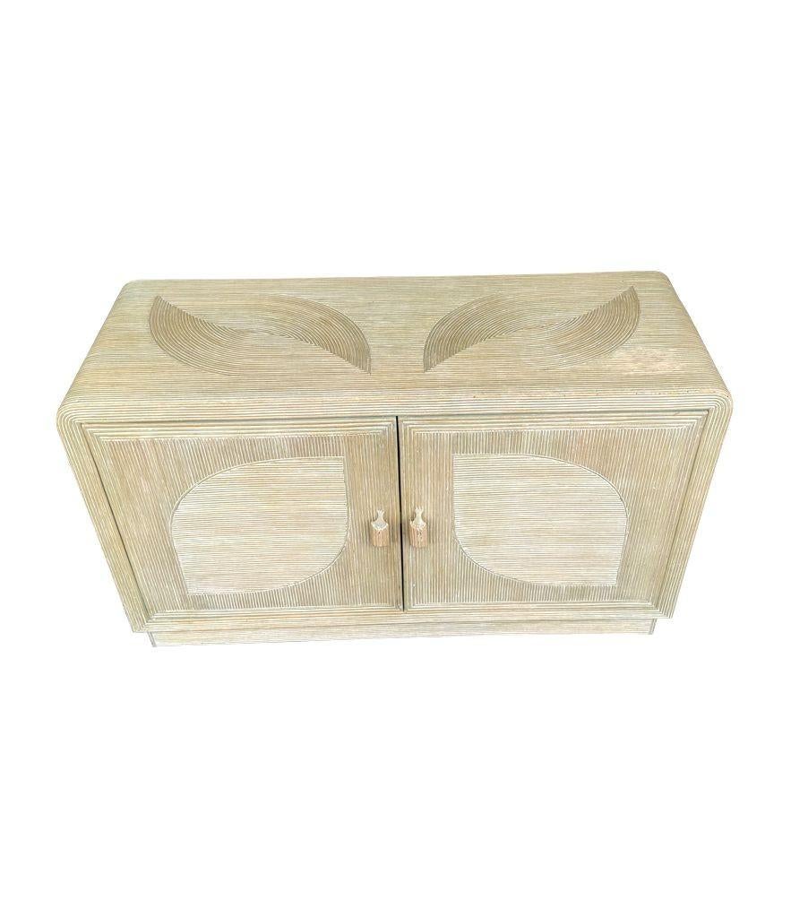An Italian 1970s pencil reed bamboo, two doors, cabinet by Vivai Del Sud in vendita 7