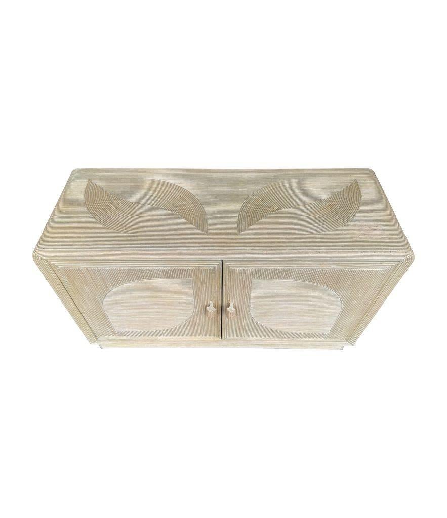 An Italian 1970s pencil reed bamboo, two doors, cabinet by Vivai Del Sud in vendita 14