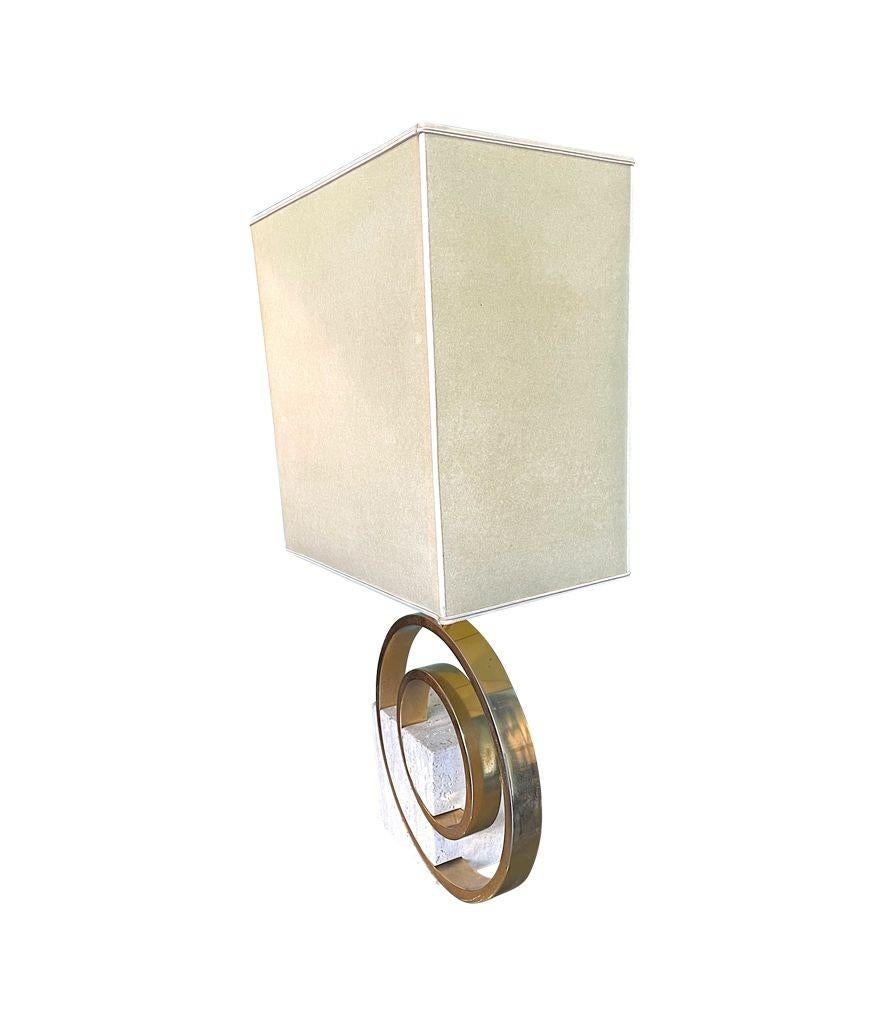 An Italian 1970s sculptural travertine and brass lamp by Giovanni Banci For Sale 2