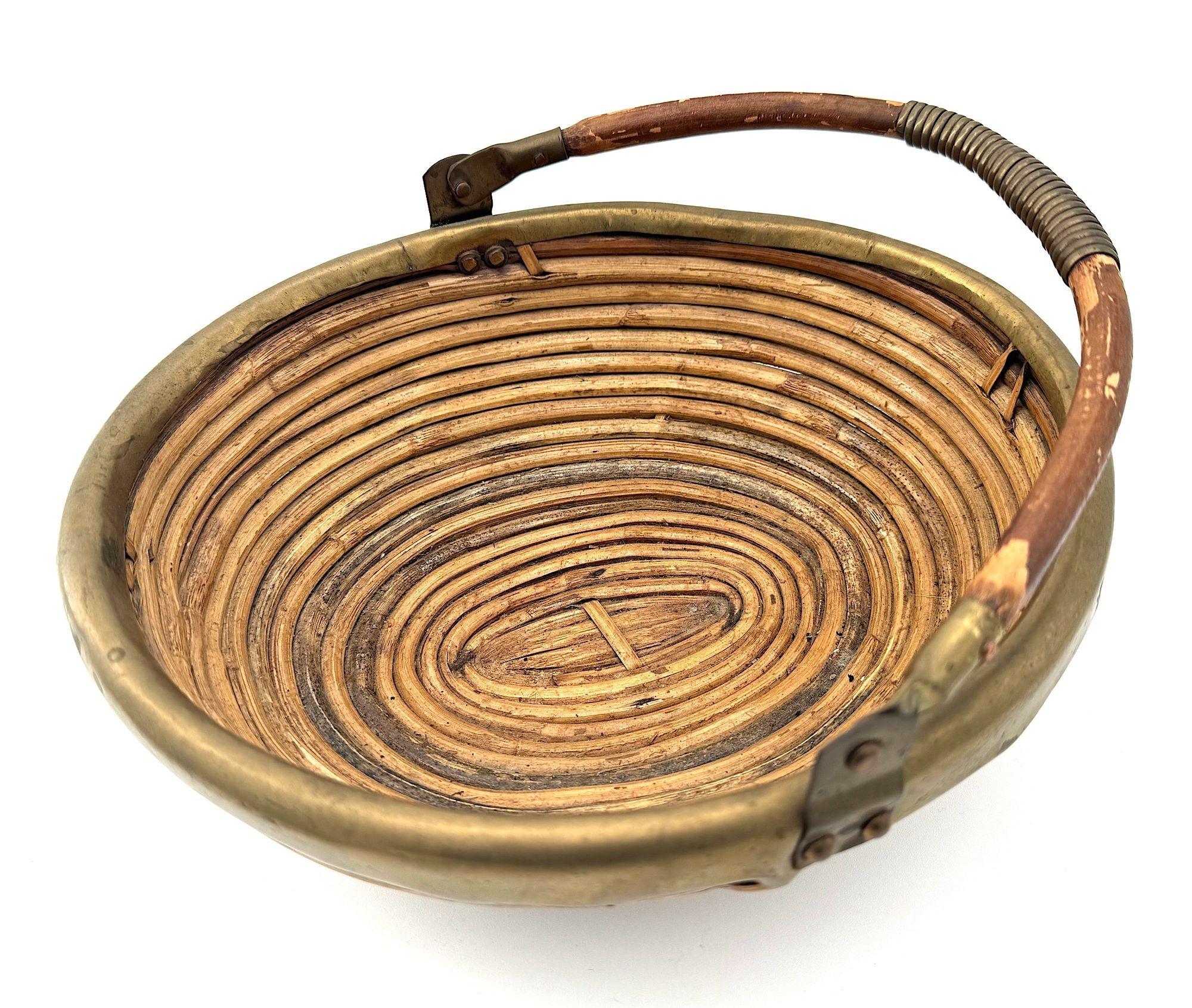 An Italian 1970s woven bamboo and brass bowl in the style of Gabriella Crespi 6