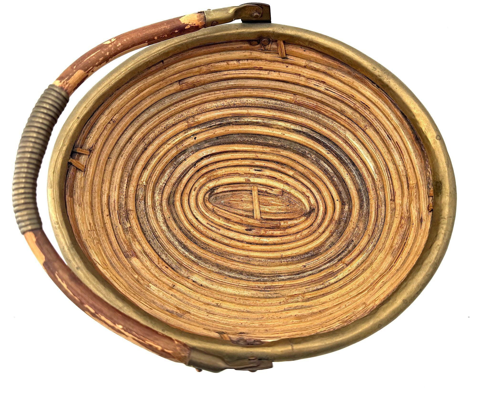 An Italian 1970s woven bamboo and brass bowl in the style of Gabriella Crespi 3
