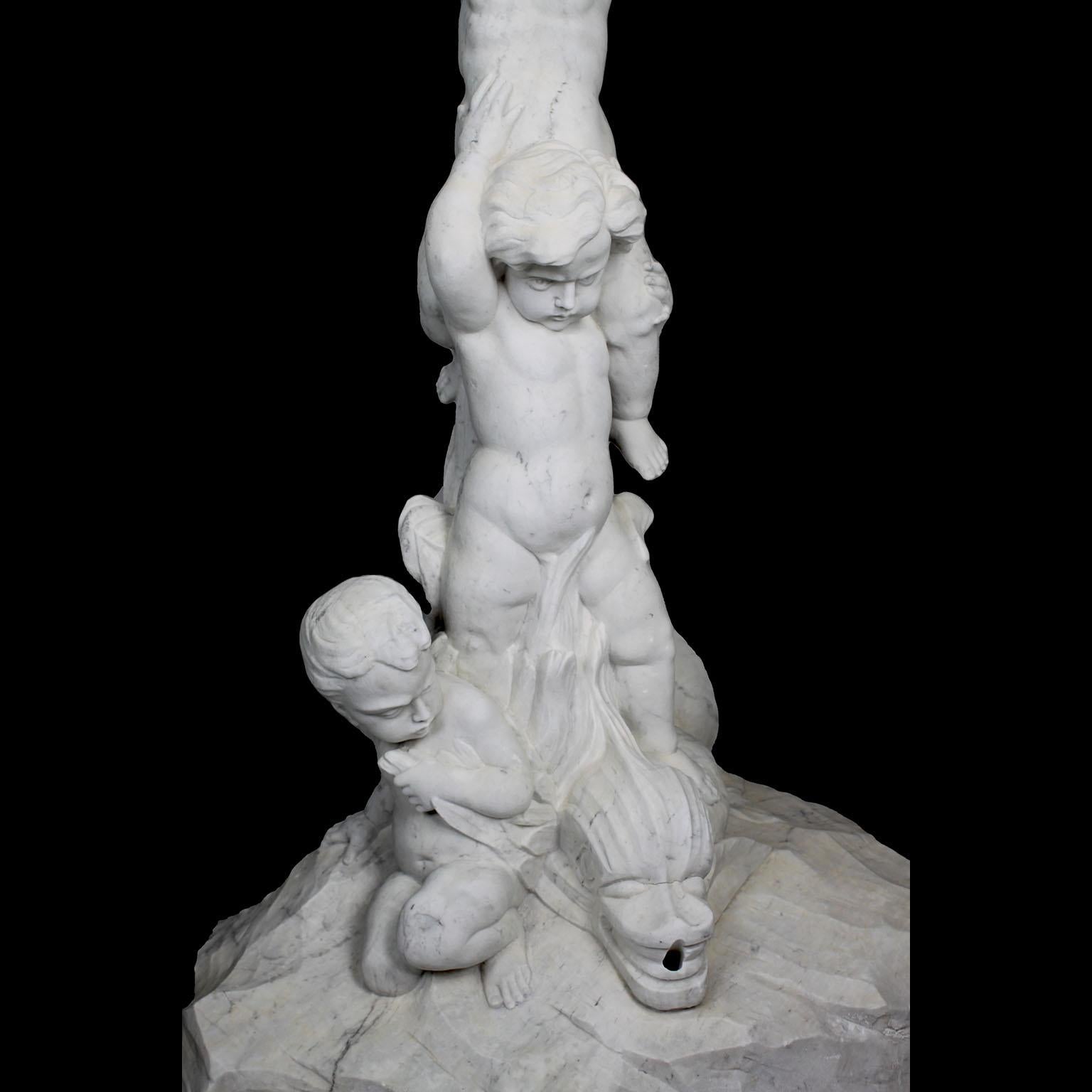 An Italian 19th/20th Century Carved Marble Figural Fountain with Children & Fish For Sale 3