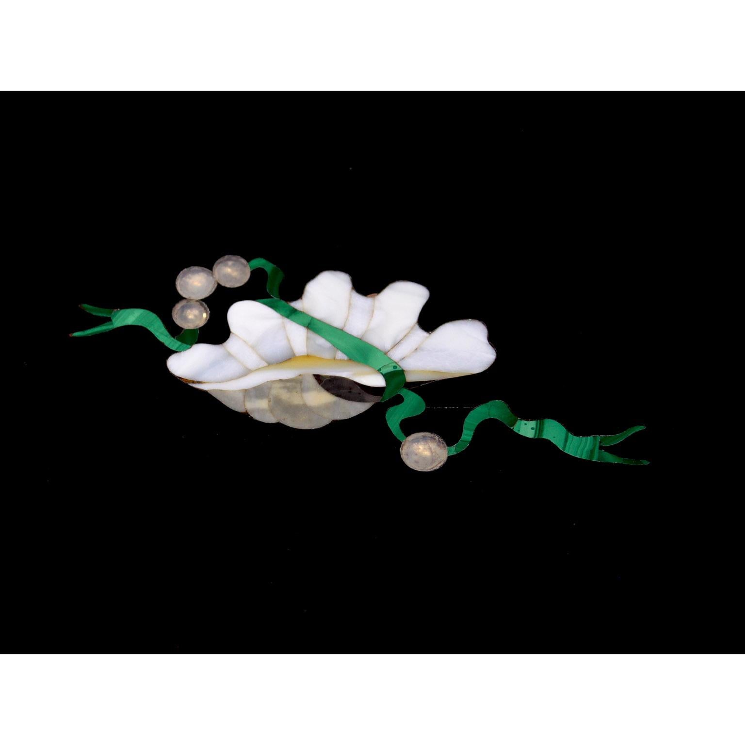 Table italienne du XIXe siècle en marqueterie de Pietra Dura Florentine sur un Stand en bois doré en vente 4