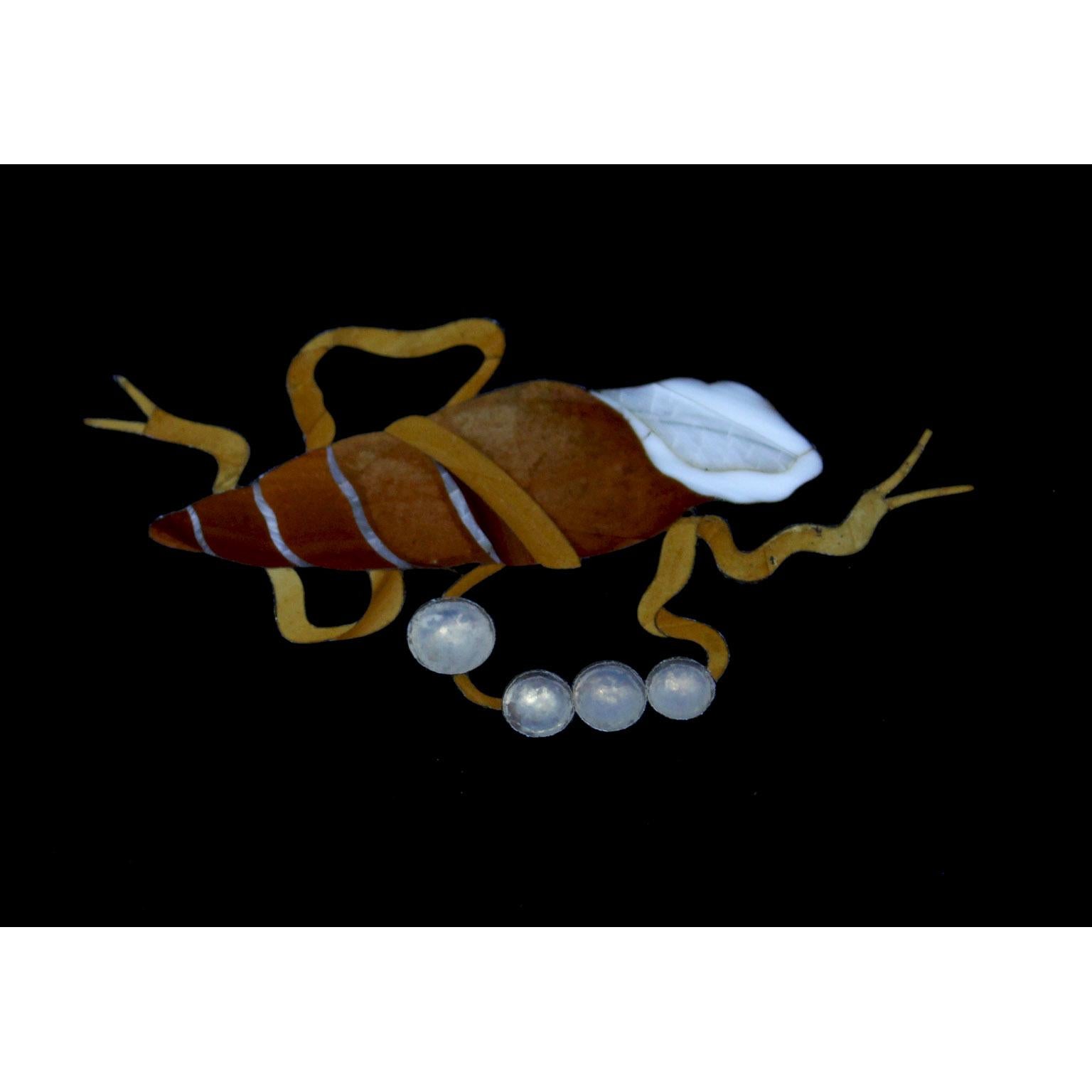 Table italienne du XIXe siècle en marqueterie de Pietra Dura Florentine sur un Stand en bois doré en vente 3