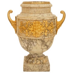 Macetero/florero italiano del siglo XIX, estilo Luis XVI, de alabastro y ormolu