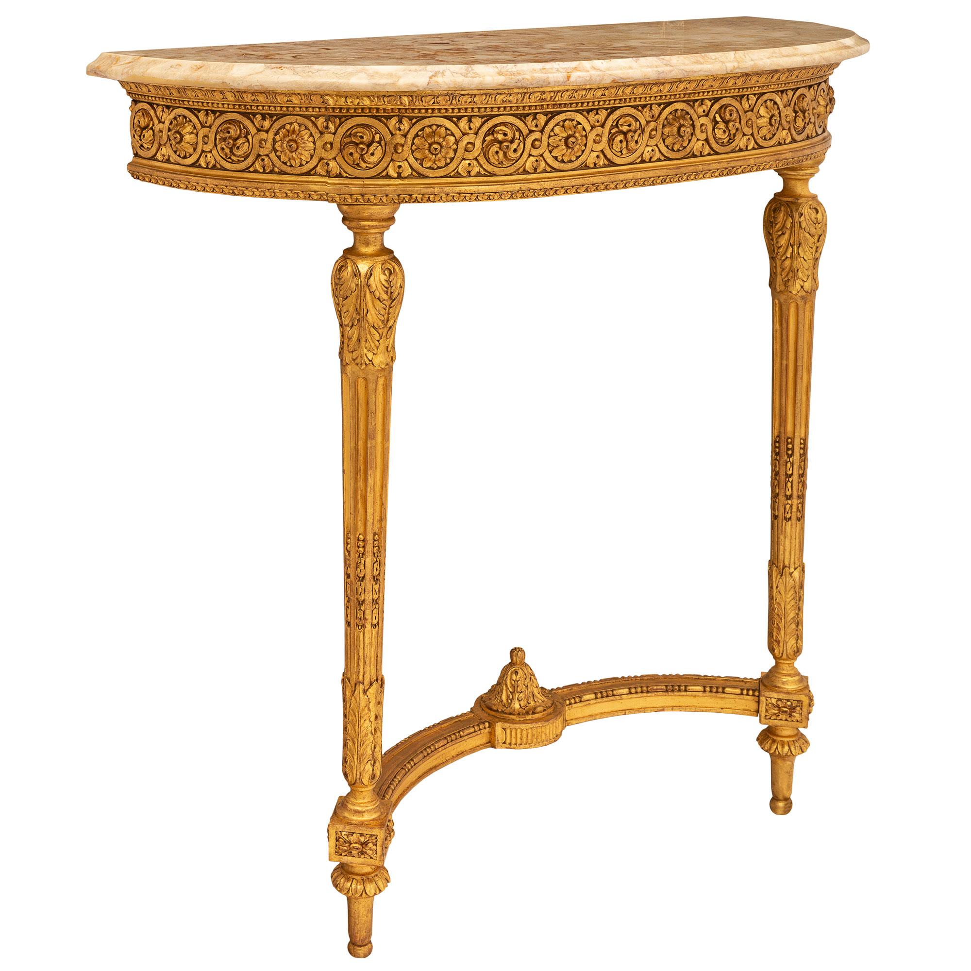 Console italienne du 19e siècle de style Louis XVI en bois doré et marbre Jaune du Jura Bon état - En vente à West Palm Beach, FL