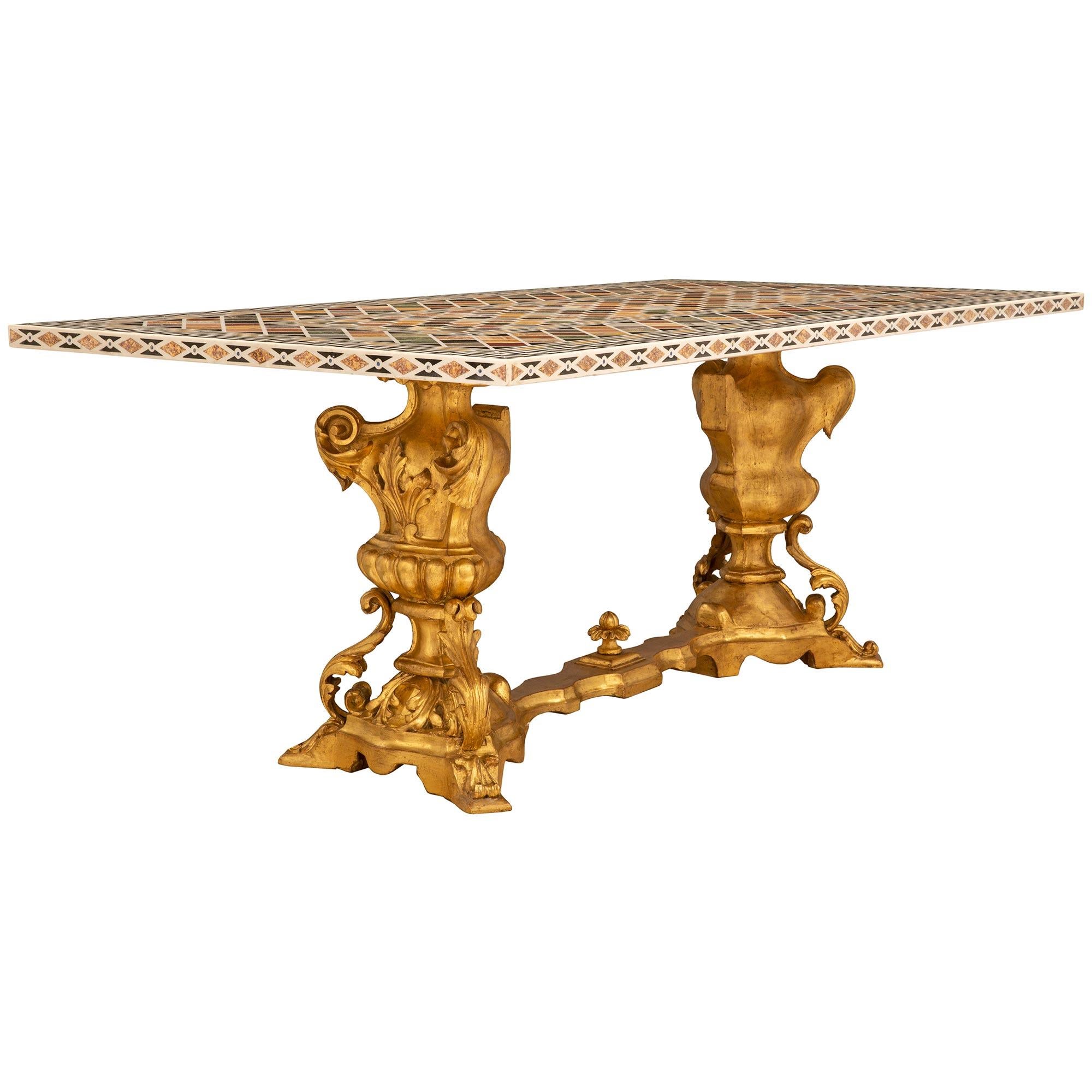 An Italian 19th century marble center table In Good Condition For Sale In West Palm Beach, FL