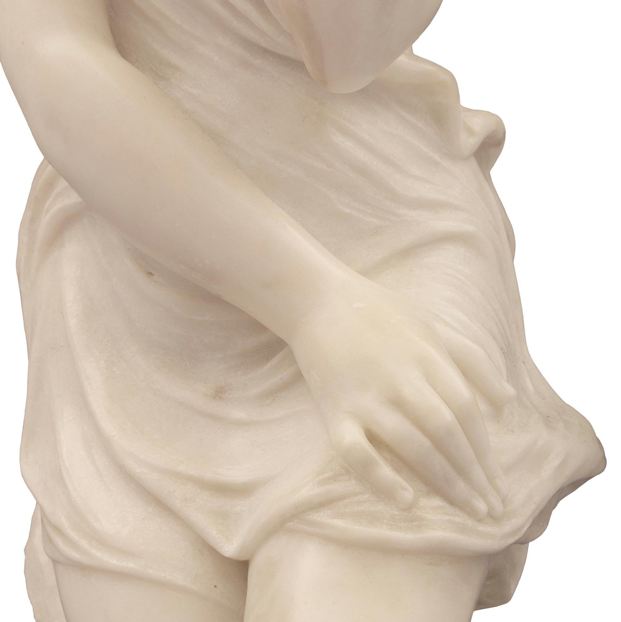 Italian 19th Century Marble Statue of Psyche on Her Original Pedestal For Sale 5
