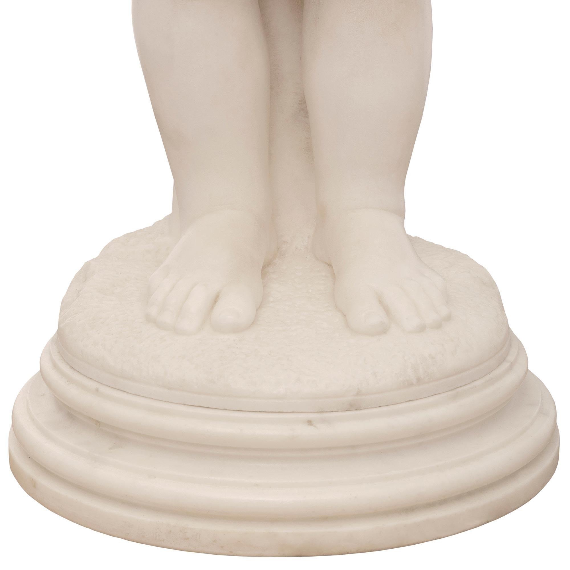 Une statue italienne en marbre du 19ème siècle signée Pietro Franchi, Rome en vente 3