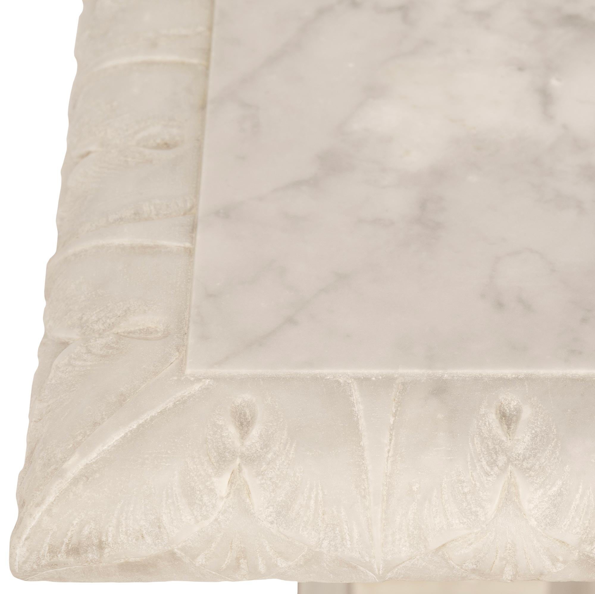 Panca neoclassica italiana del XIX secolo in marmo bianco di Carrara in vendita 5