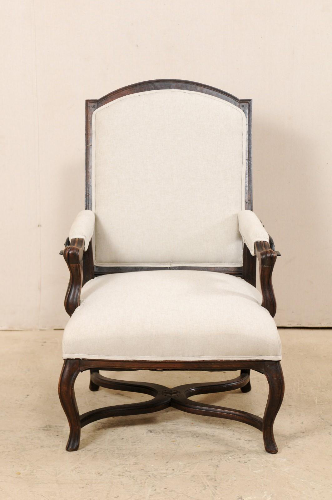 Italienischer Liegesessel aus Holz und gepolstertem Sessel aus dem 19. Jahrhundert im Zustand „Gut“ im Angebot in Atlanta, GA