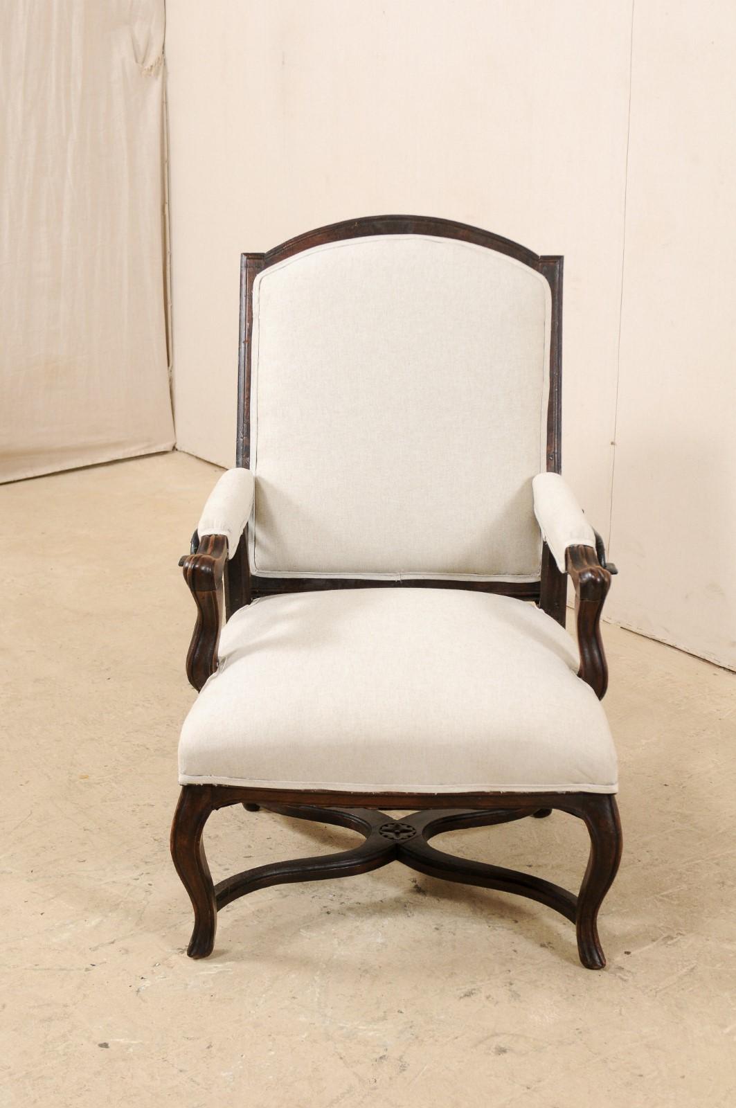 Italian 19th Century Reclining Wood and Upholstered Armchair In Good Condition For Sale In Atlanta, GA