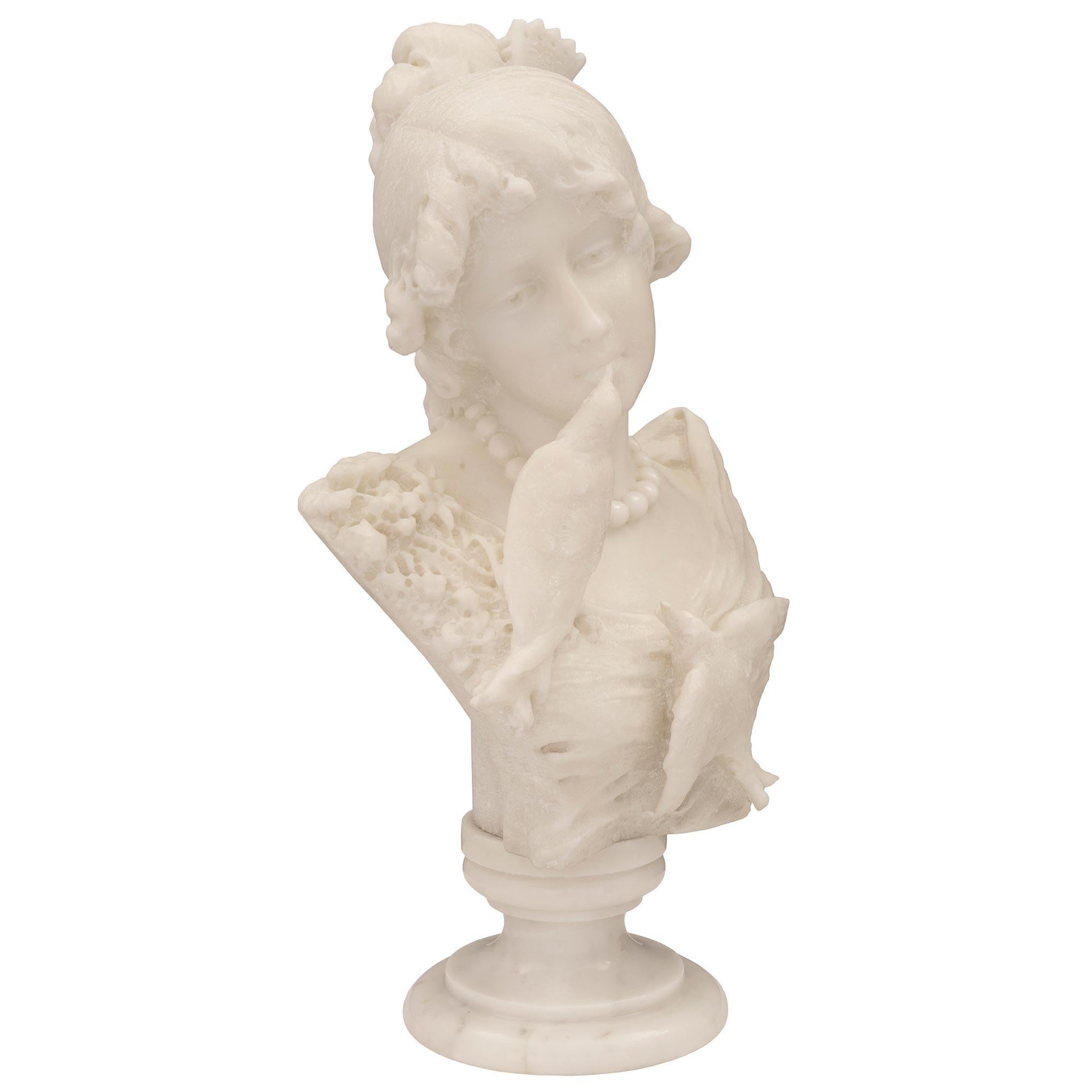 Italian 19th Century White Carrara Marble Bust of Young Girl with Birds In Good Condition For Sale In West Palm Beach, FL