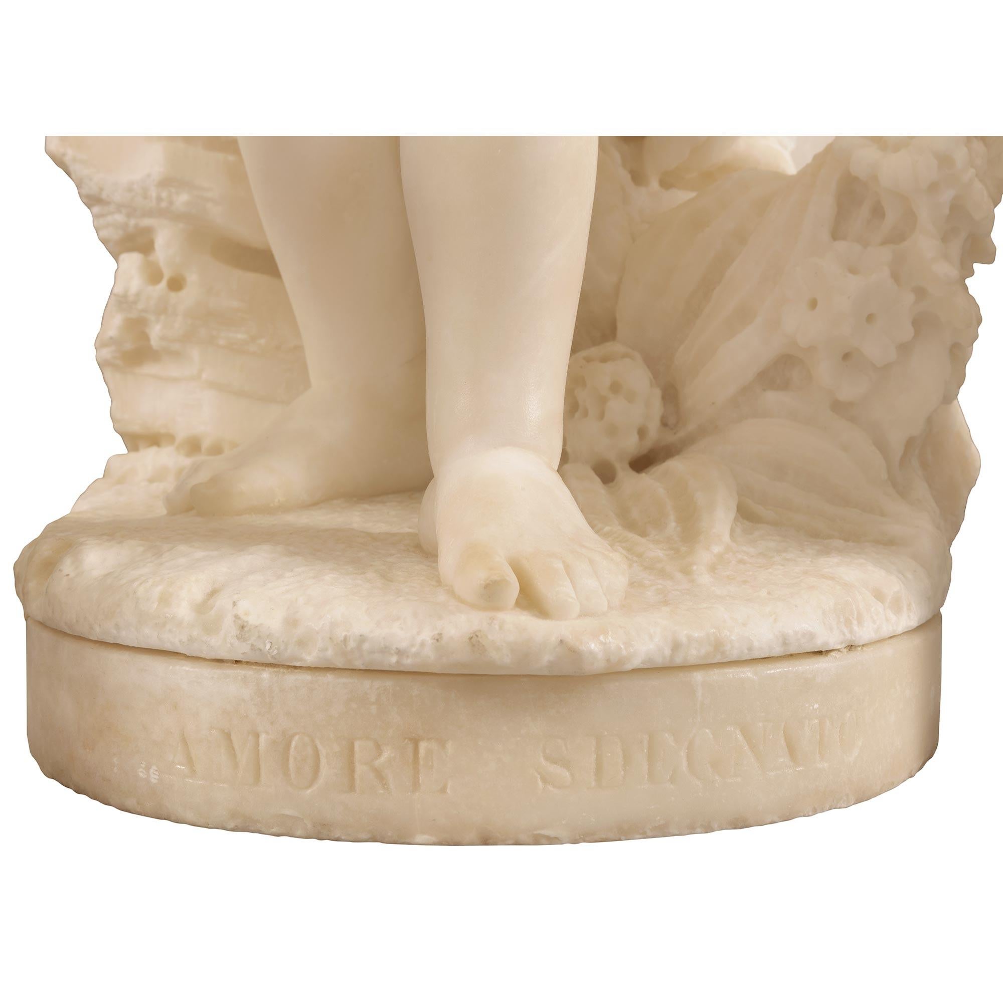 Statue italienne du 19ème siècle en marbre blanc de Carrare intitulée Amore Sdegnato en vente 7