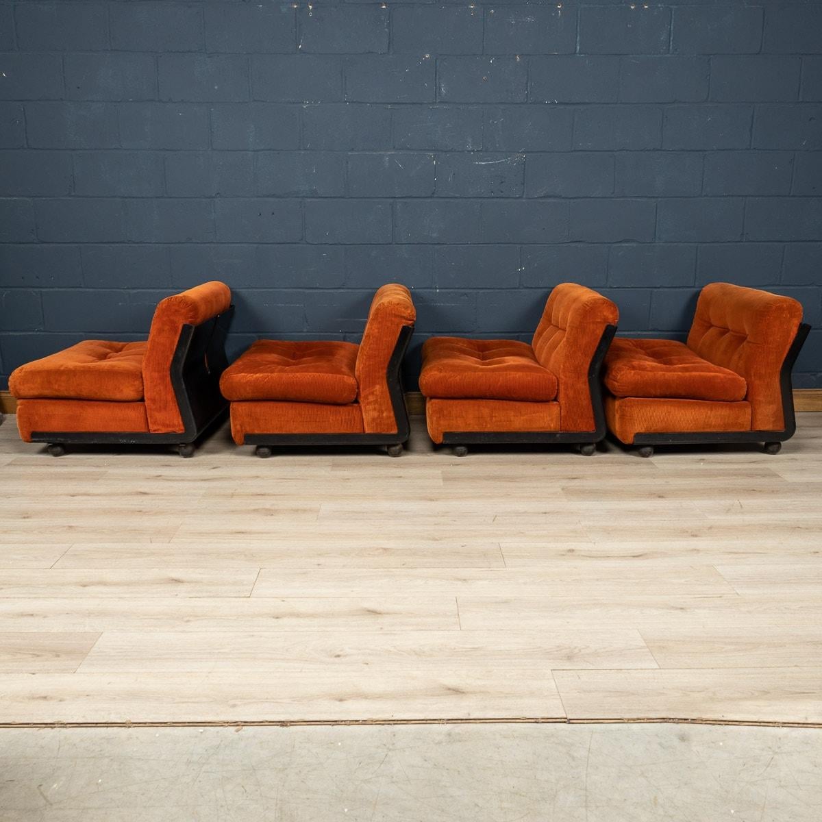 A 1980s C&B Italia “Amanta” modular or sectional four piece sofa designed by Mario Bellini in 1966. The four chairs are made from an enamelled Fiberlite structure raised from the ground on four round hard black rubber feet. Each chair has three