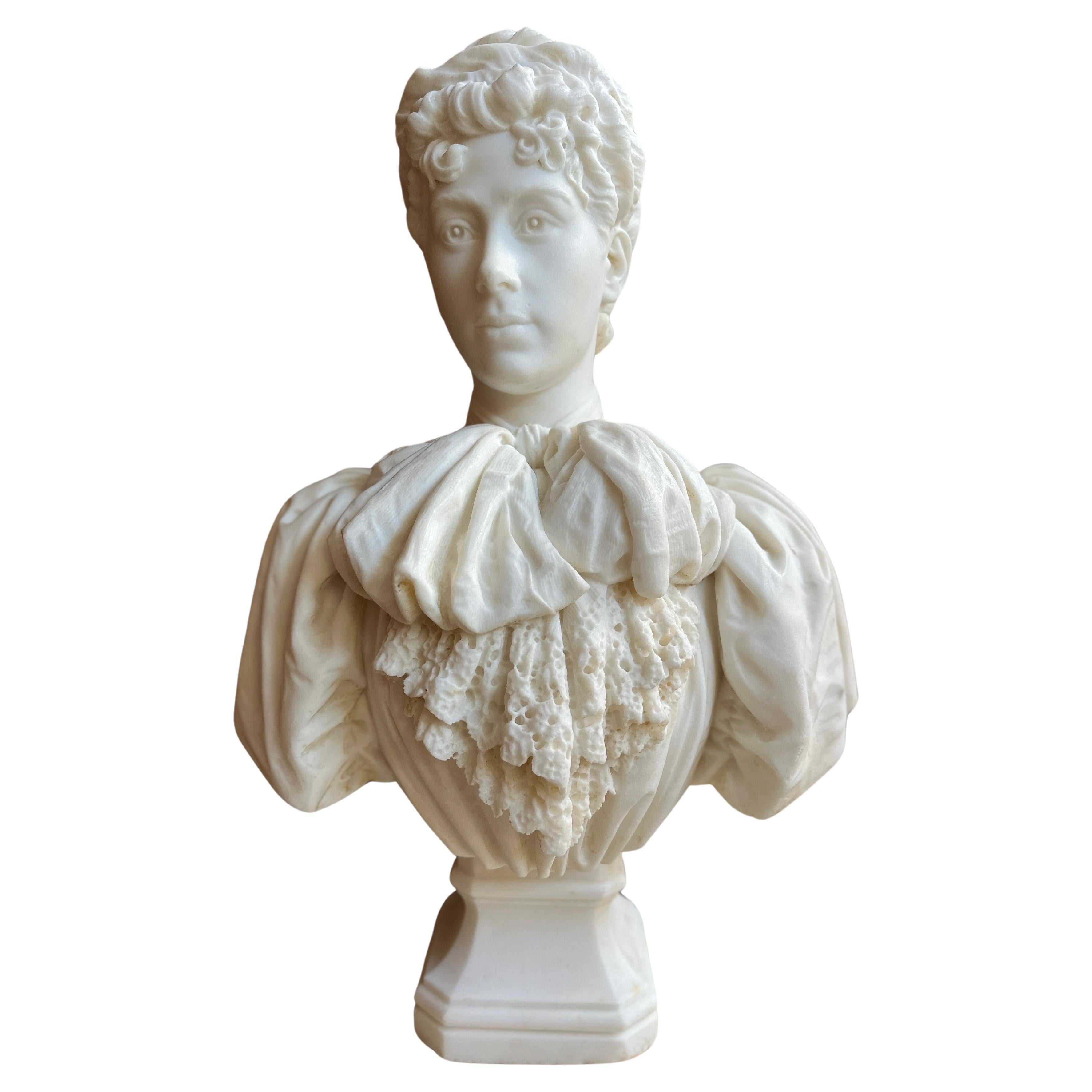 Buste féminin italien ancien en marbre blanc statuaire par G Focardi Florence 