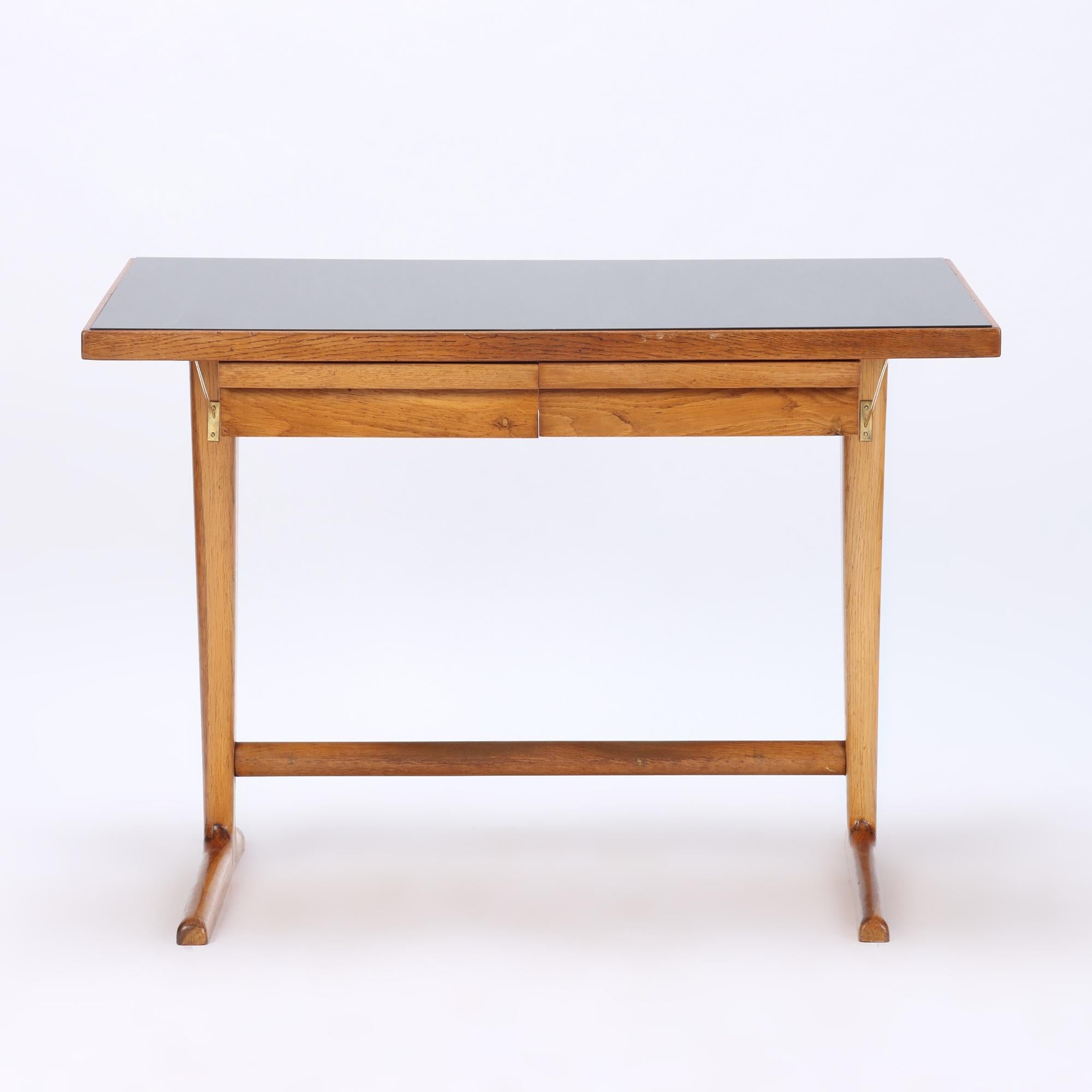 Italian Architect's Oak Table / Desk Made with a Slant, circa 1960 For Sale 1