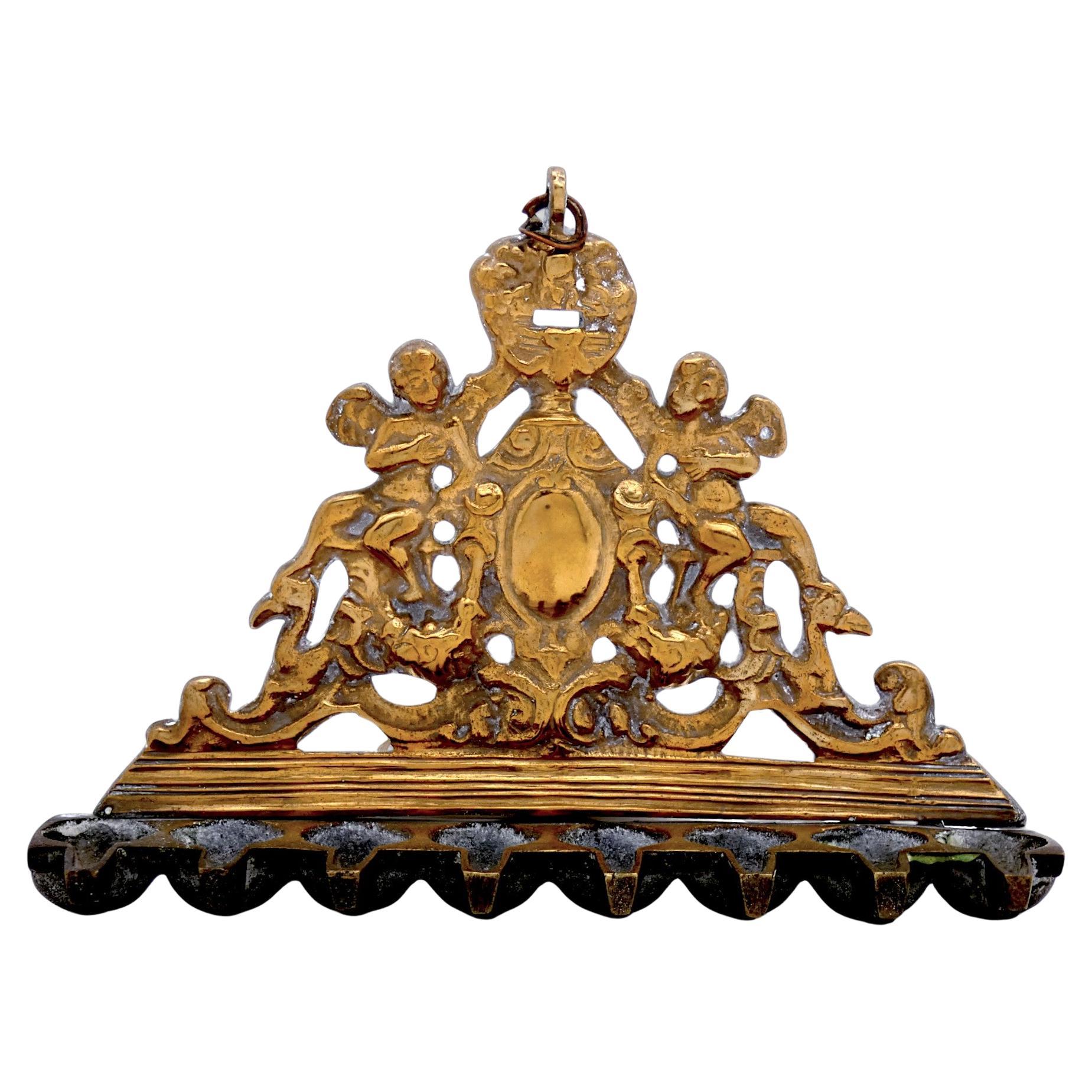 Lampada Hanukkah italiana in ottone, 17-18° secolo