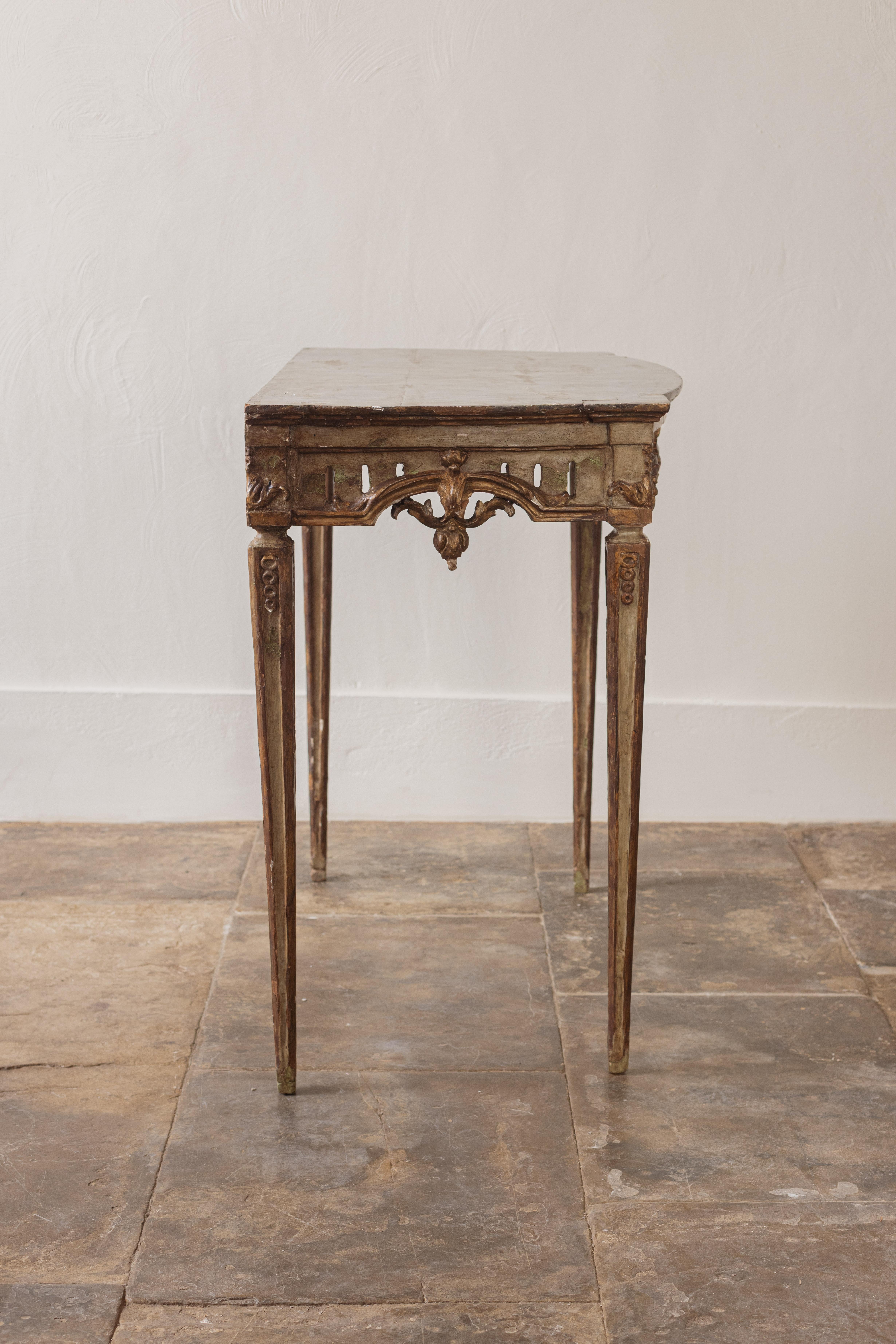 An 18th Century Italian Console Table For Sale 1