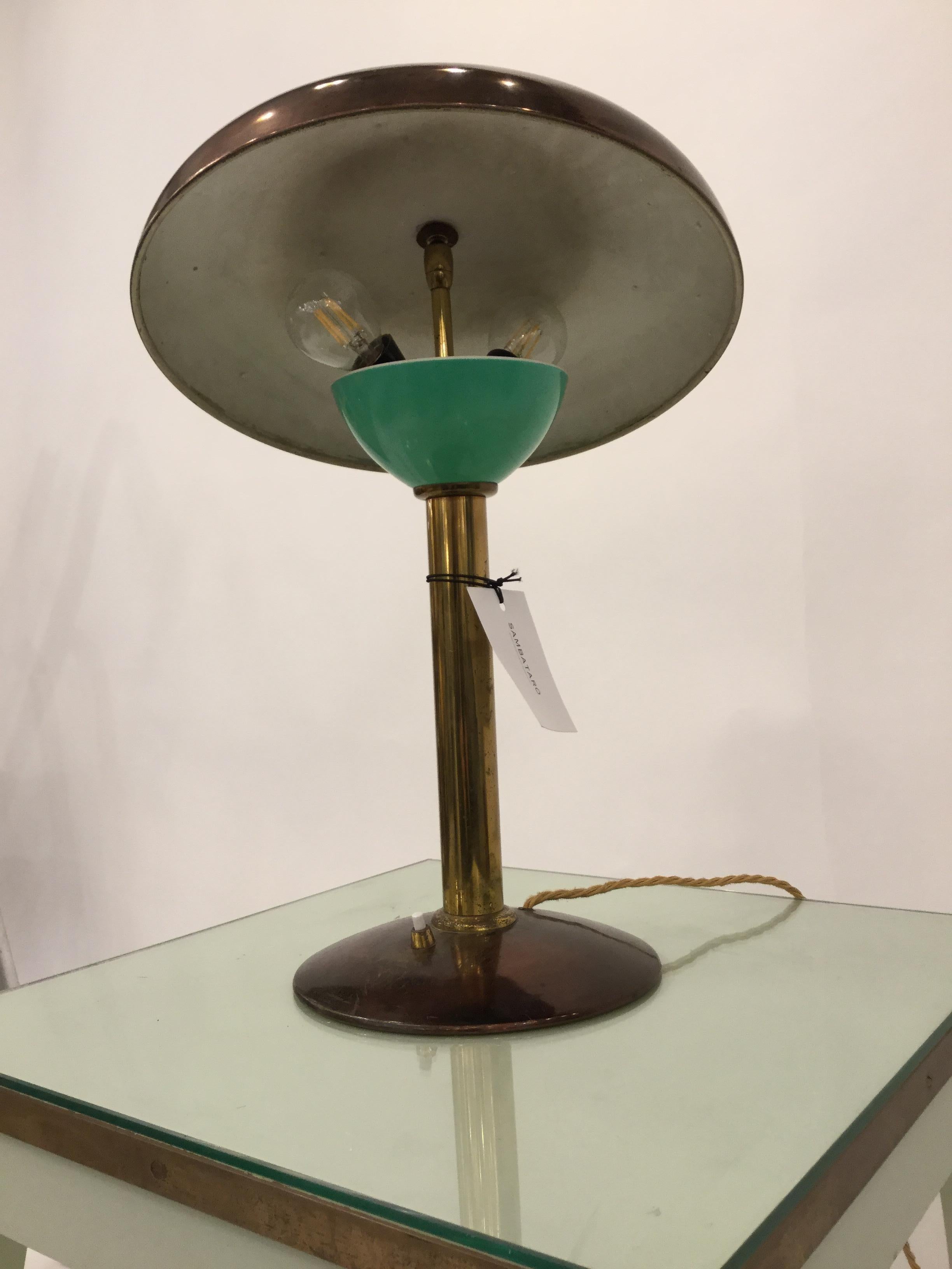 Italian Designed Desk Lamp in Brass, Copper and Bakelite, circa 1950 2