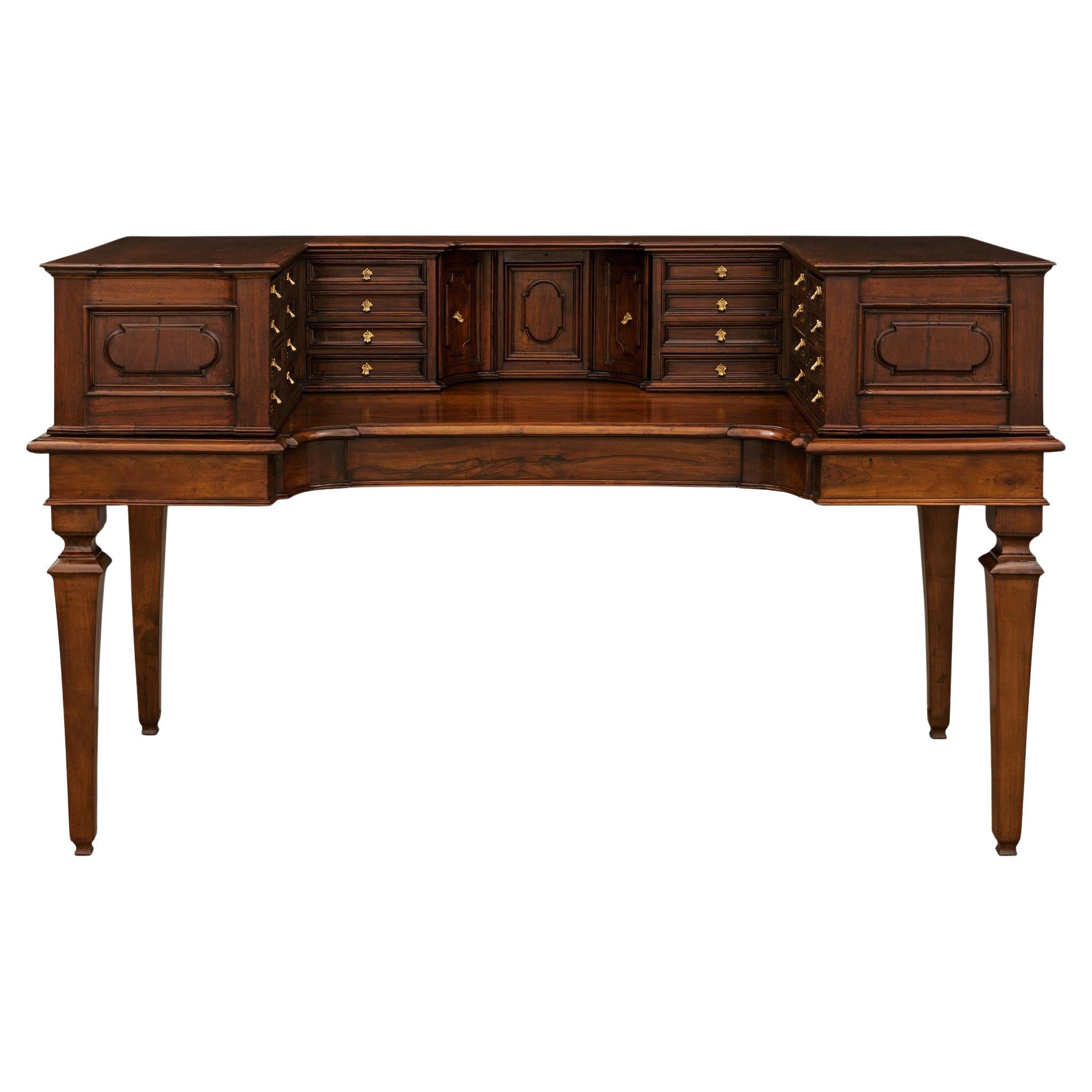 An Italian early 18th century Louis XIV Period Walnut desk, circa. 1730 For Sale