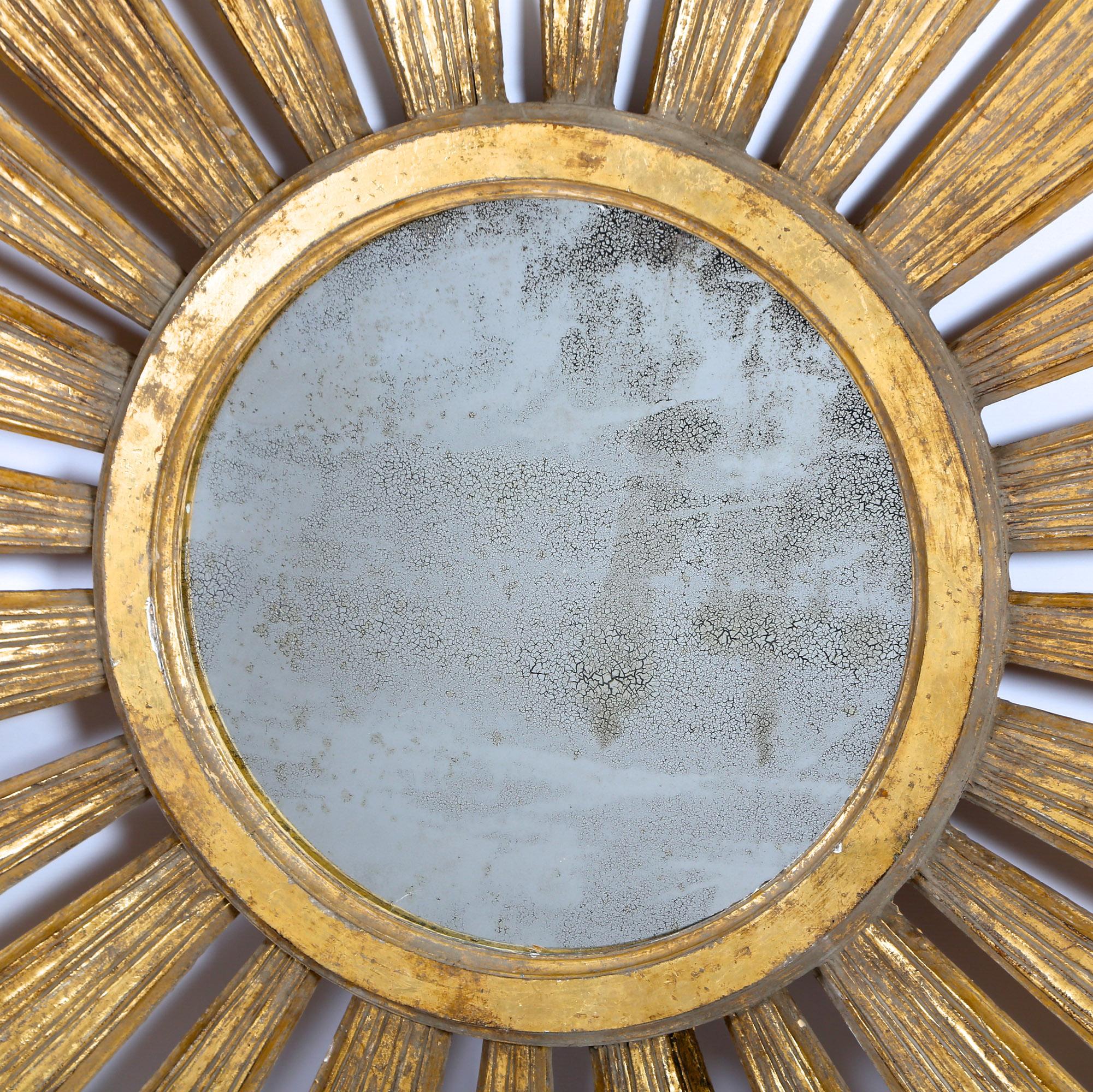 Italian Early 20th Century Gold Giltwood Sunburst Mirror of Large Scale In Good Condition In London, GB