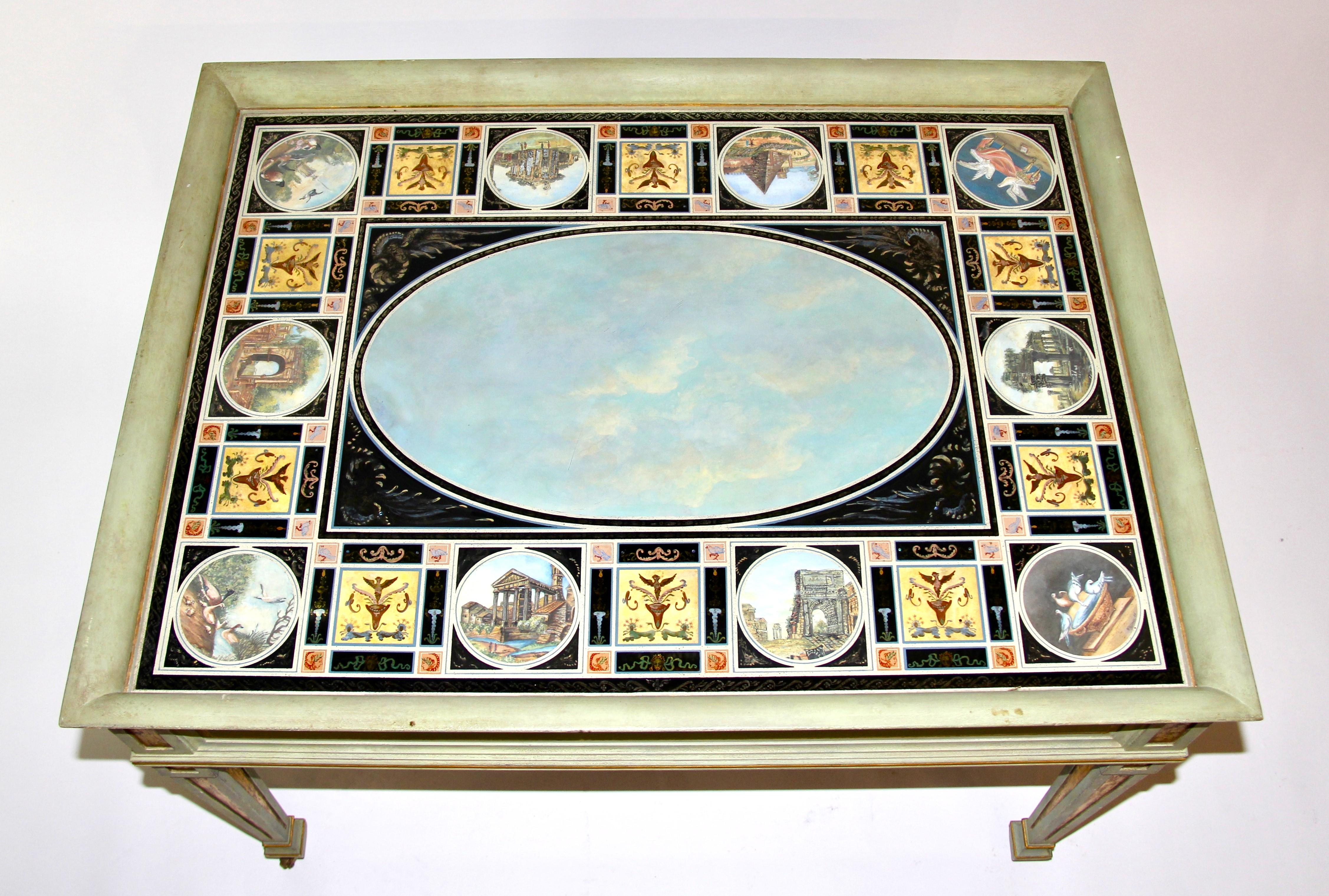 Table basse italienne en verre peint et bois peint et doré Bon état - En vente à New York, NY