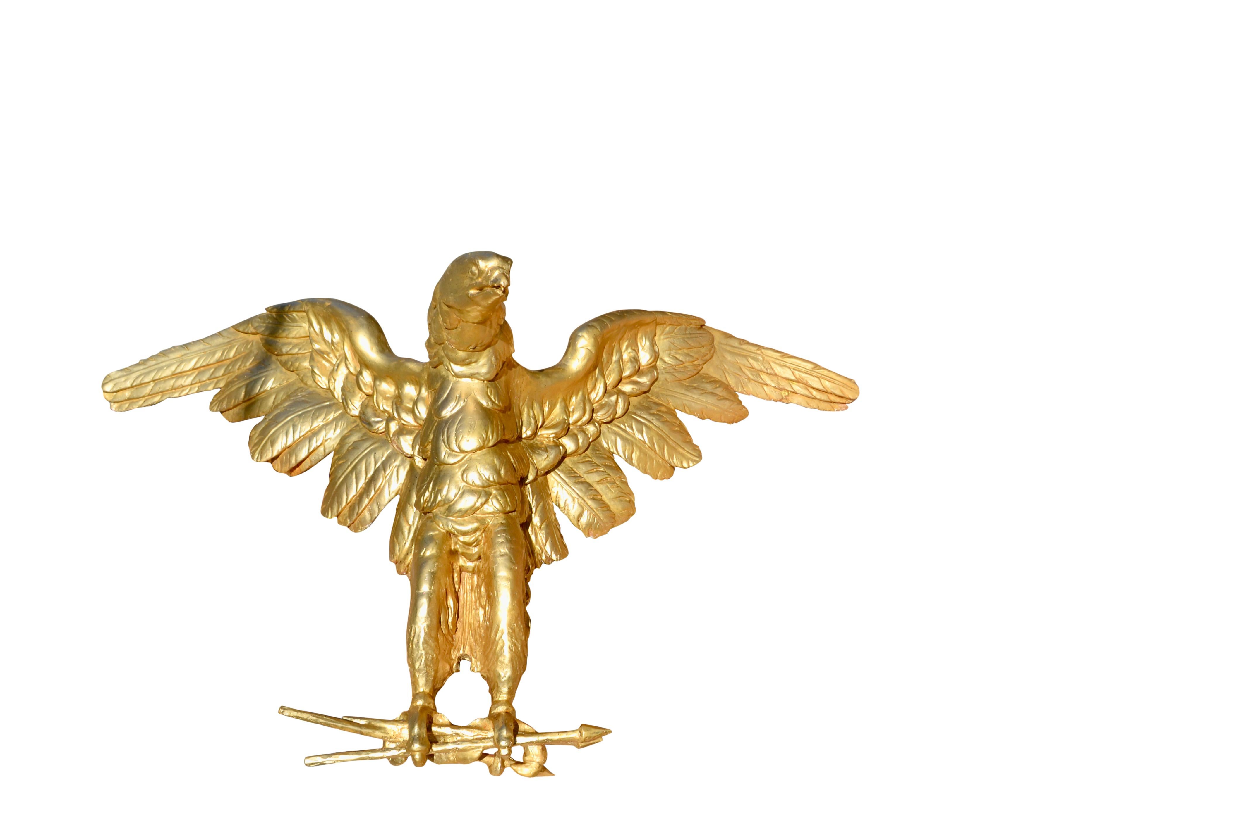 Italian Empire Early 19th Century Gilt Wood Eagle In Good Condition In Vancouver, British Columbia