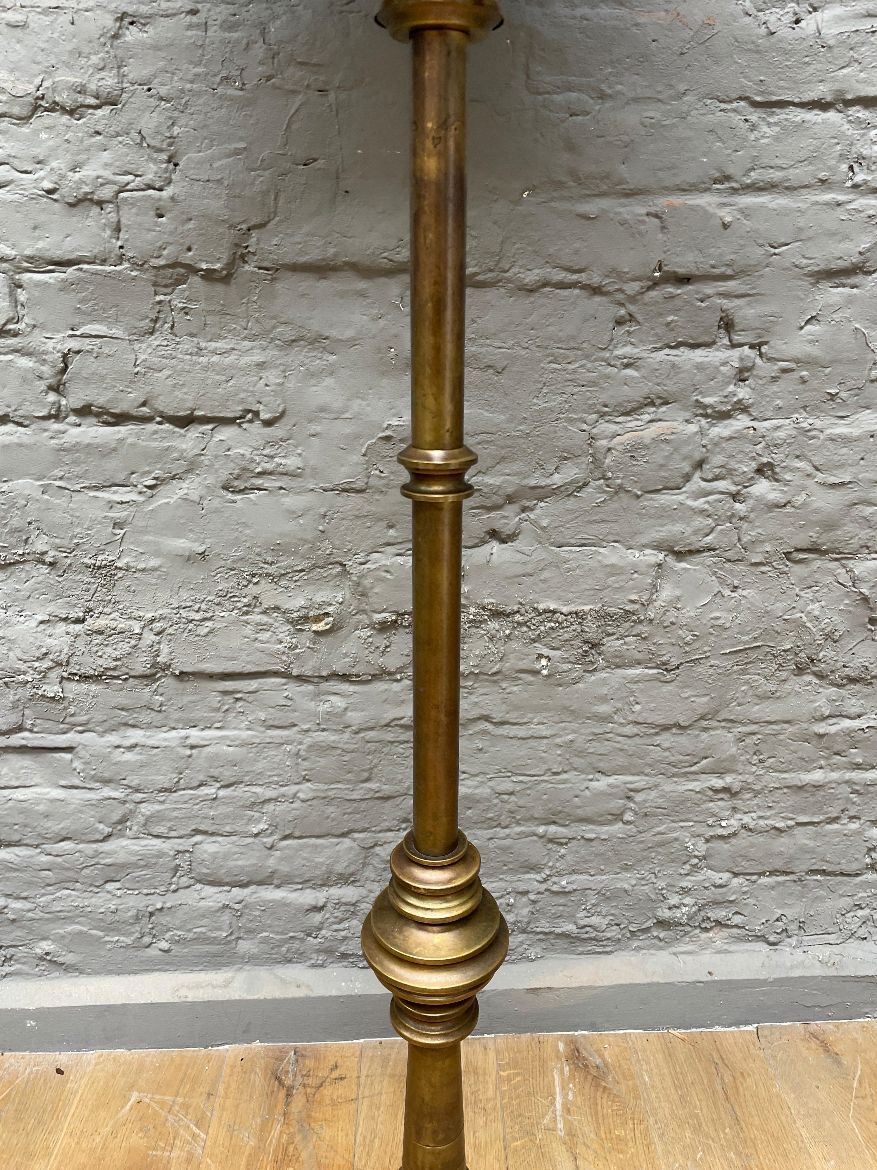 Italian Gaetano Sciolari Brass Floor Lamp In Good Condition In London, GB