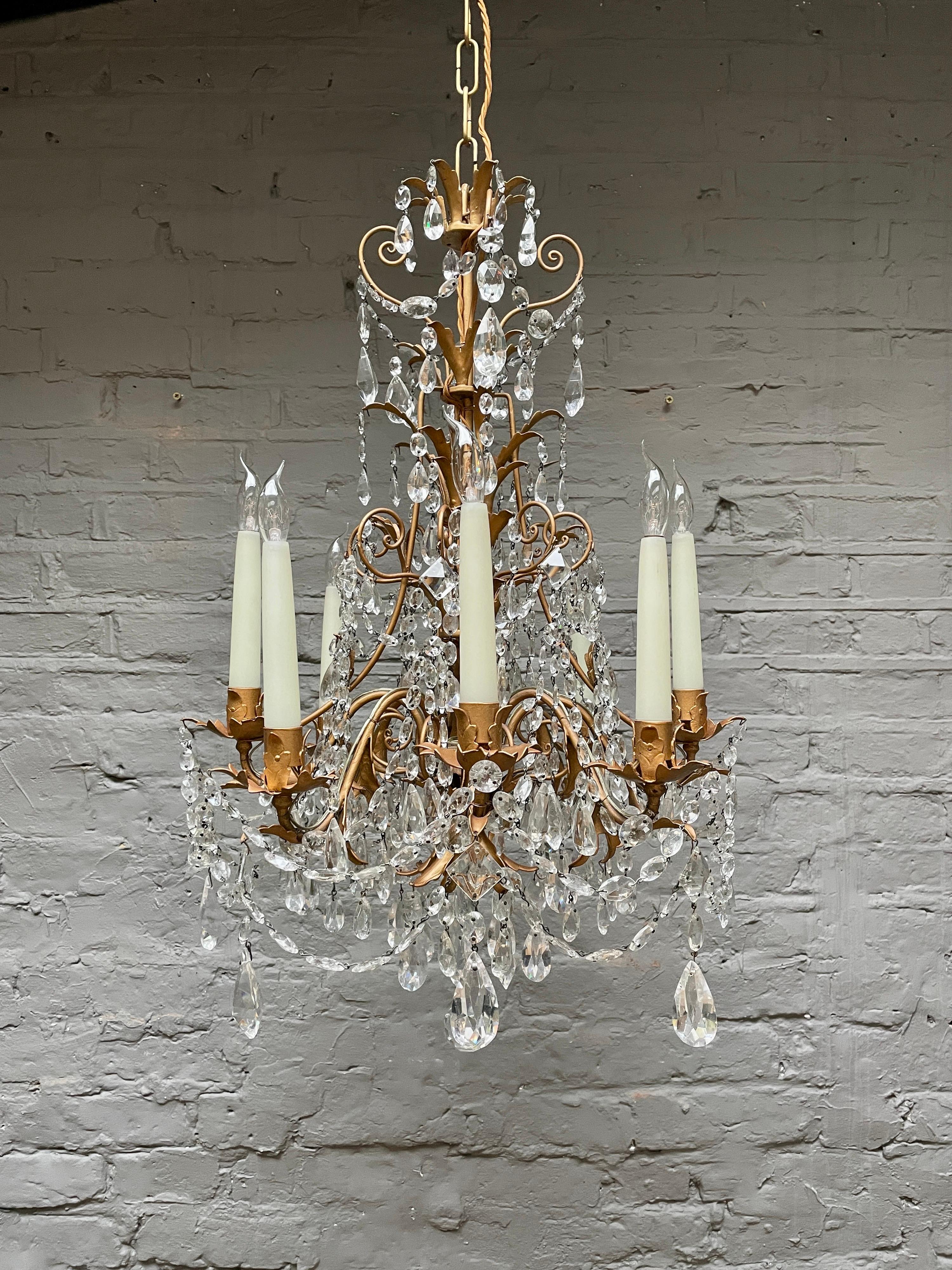 Italian Gilt Tole and Crystal Chandelier In Good Condition In London, GB