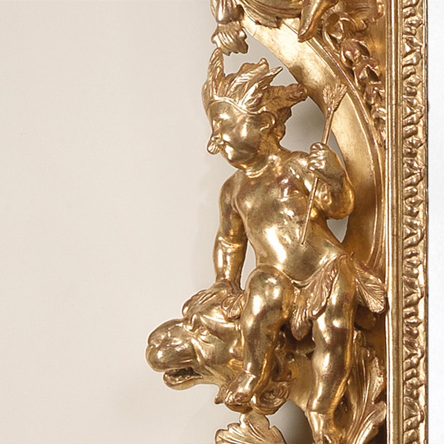 Ein italienischer Spiegel aus Giltwood mit allegorischen Figuren der Jahreszeiten (Handgeschnitzt) im Angebot