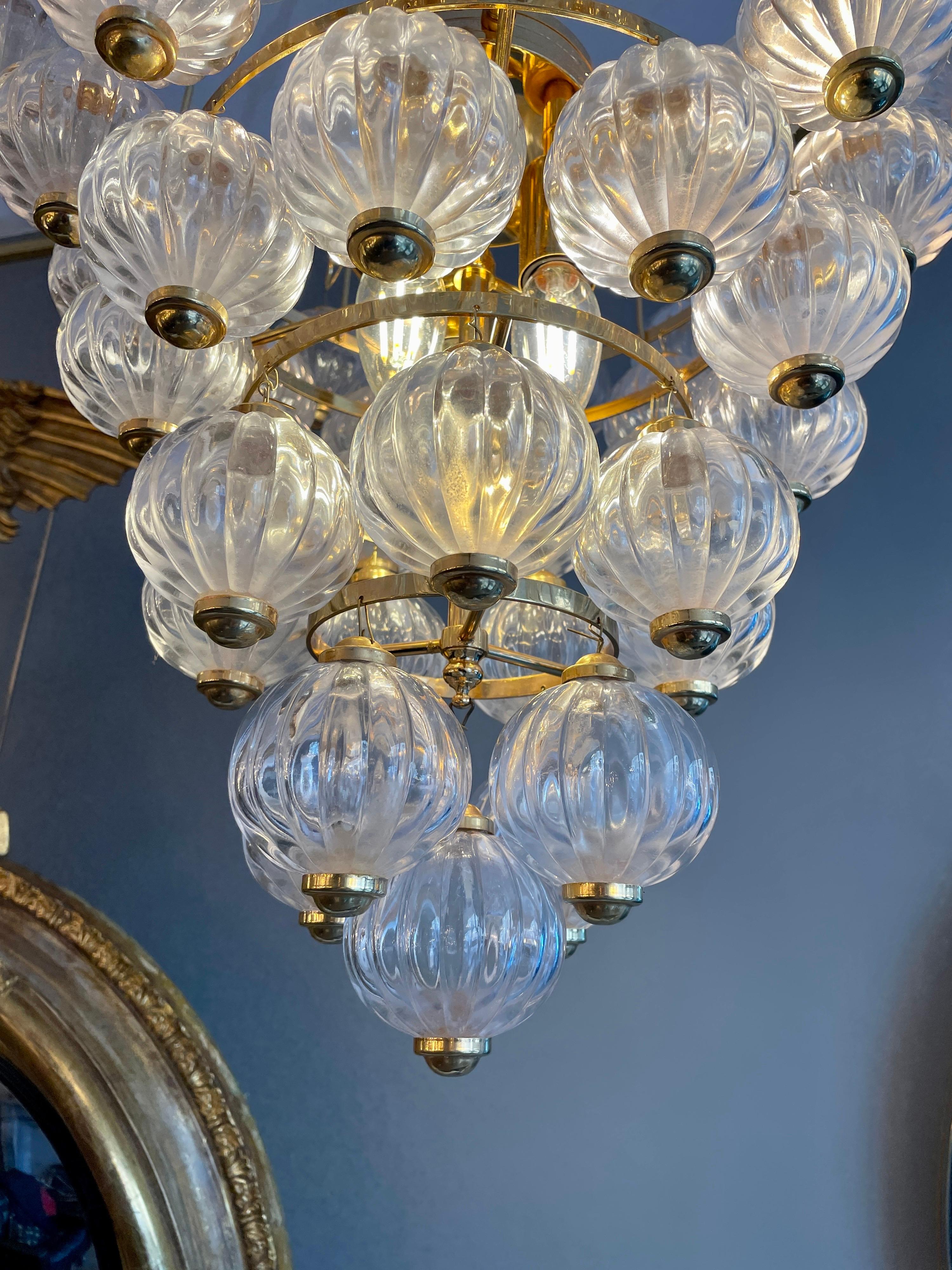 Italian Hand Blown Murano Glass Chandelier In Good Condition In London, GB